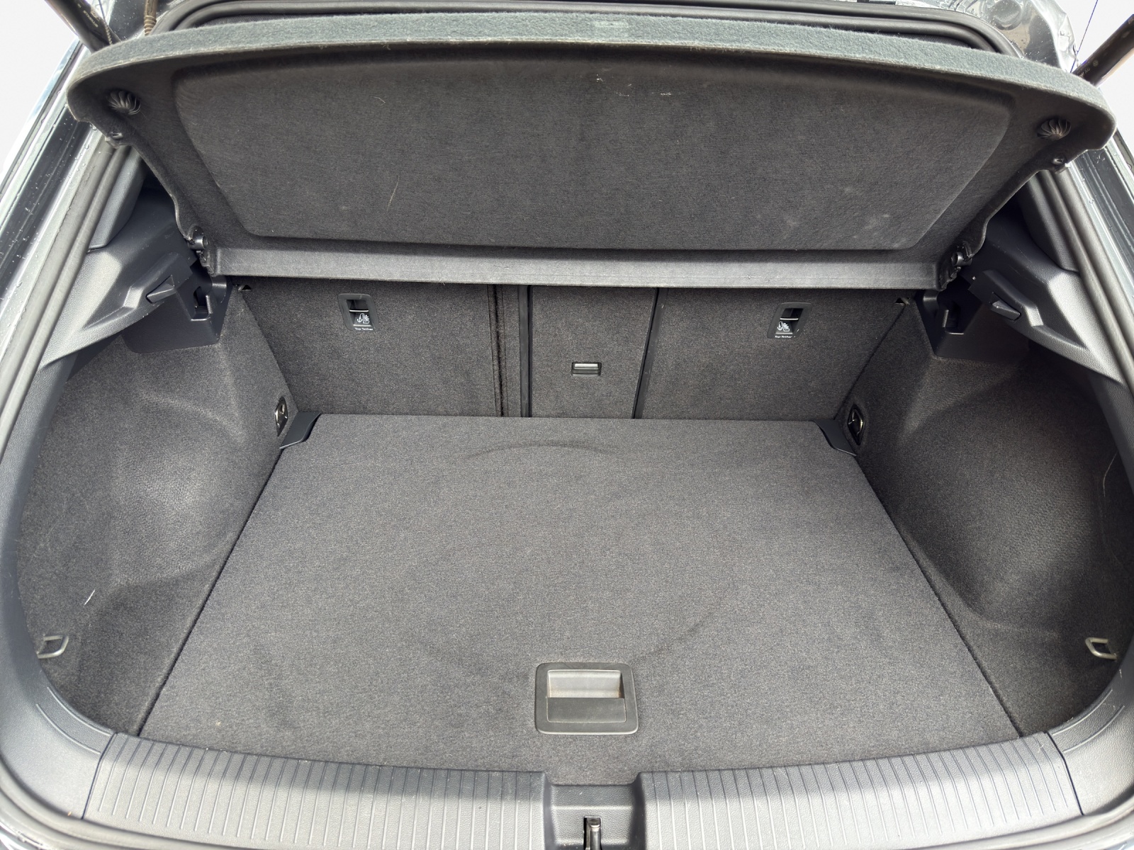 VW T-Roc 2.0 TSI R DSG 4Motion-image-12