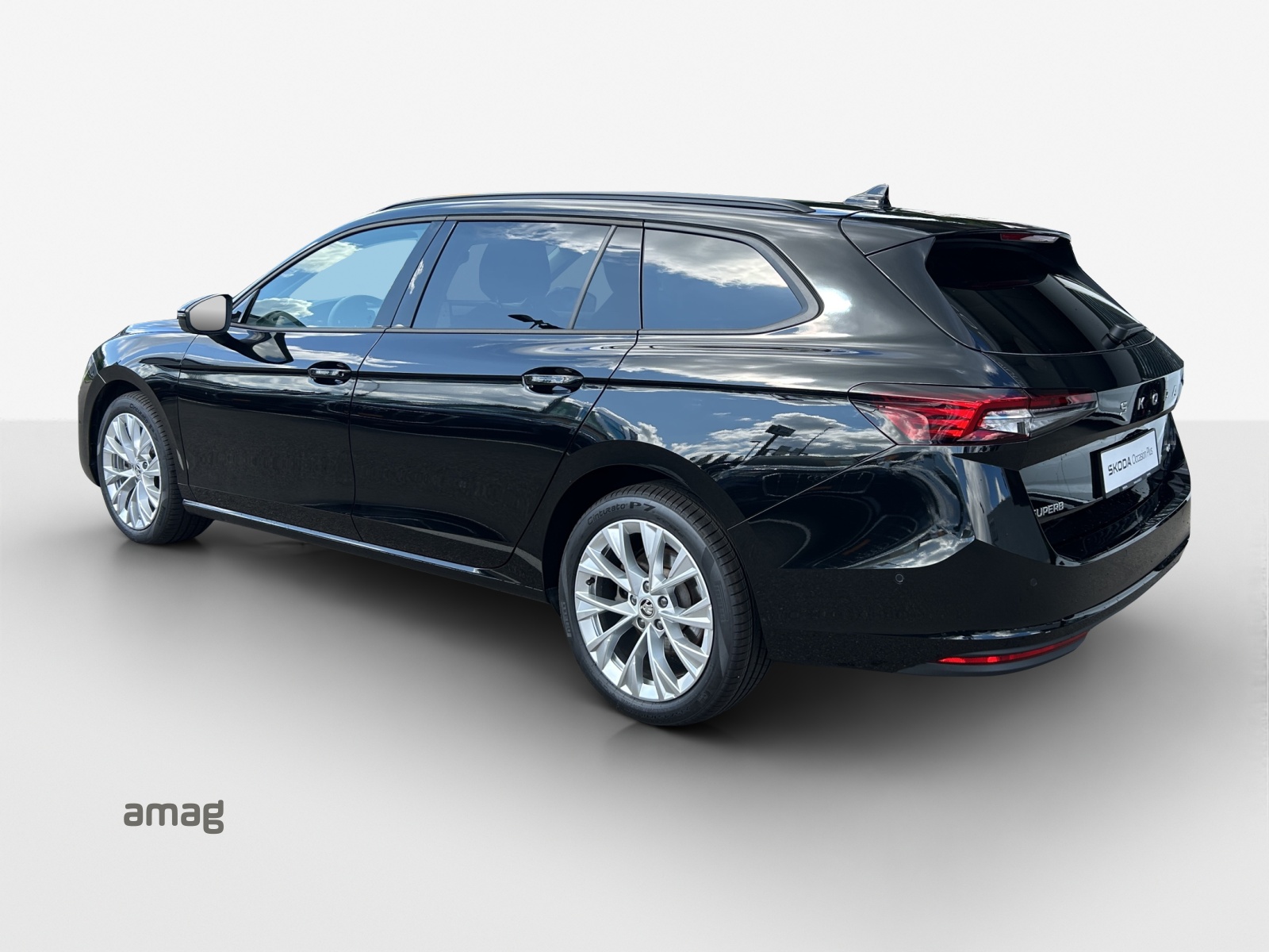 SKODA Superb Combi 2.0 TDi Selection 4x4 DSG-showroom-element-2