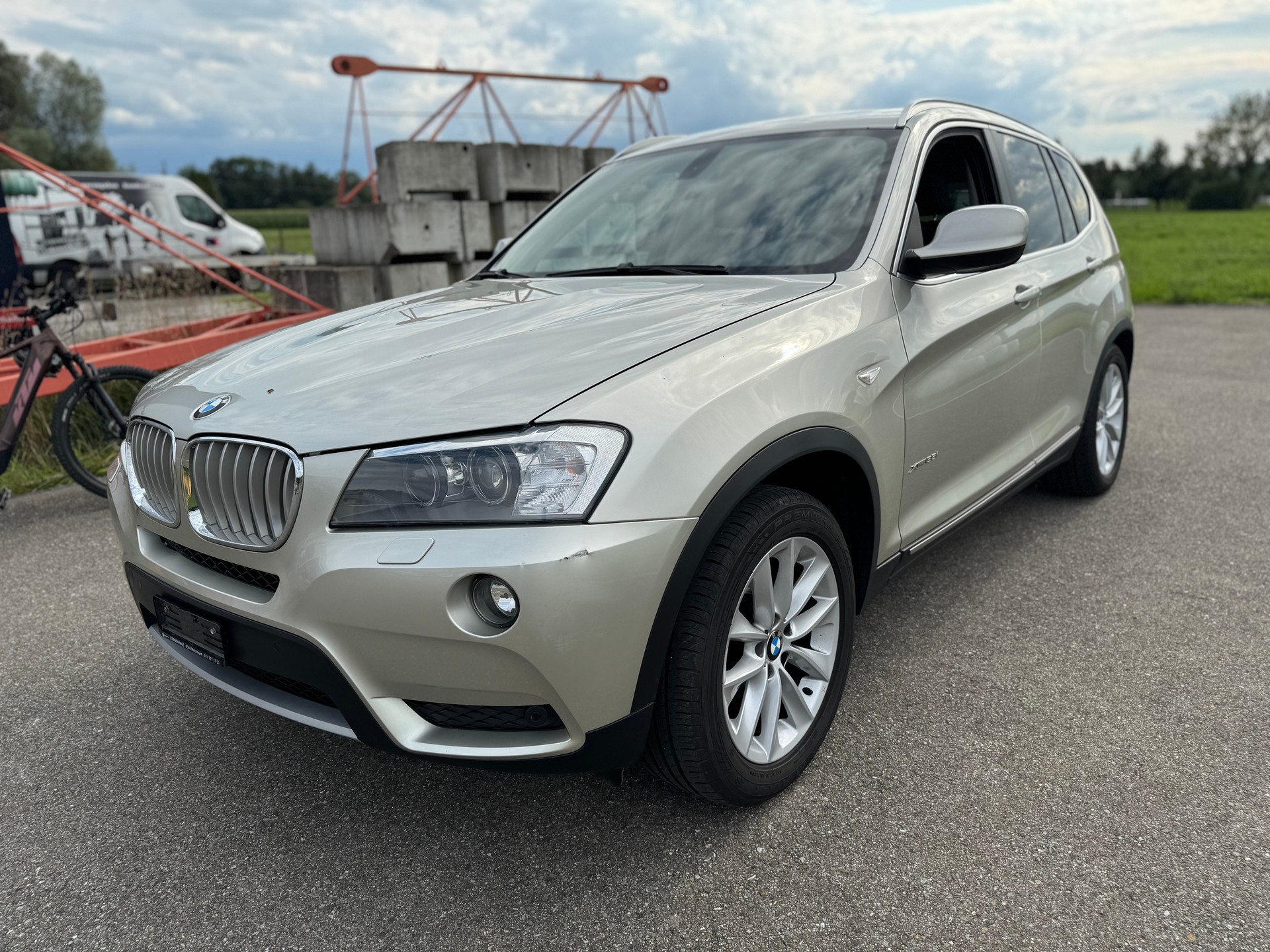 BMW X3 xDrive 35i Steptronic-showroom-element-1