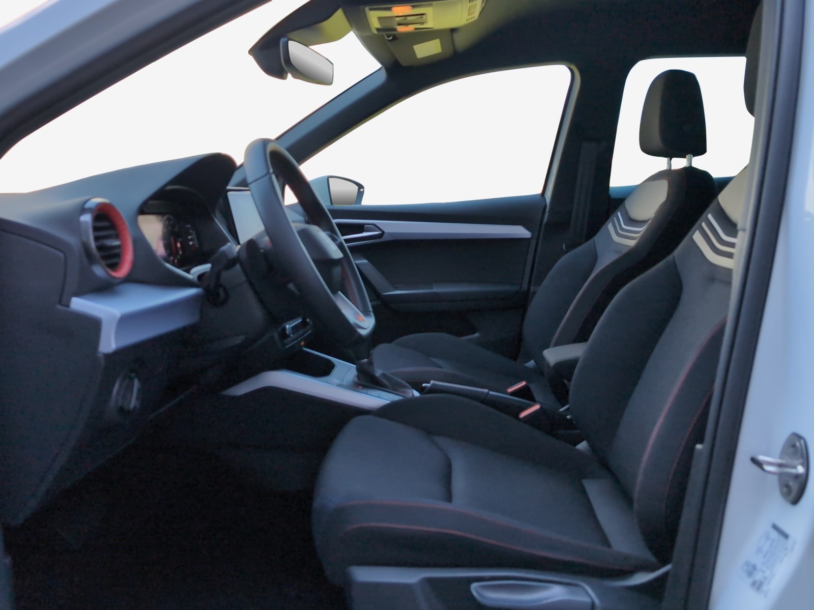 SEAT Arona 1.5 Eco TSI FR DSG-image-7