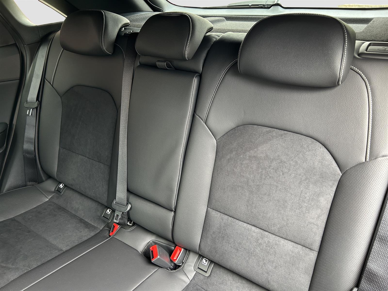 KIA Ceed 1.5 T-GDi GT-Line Edition-image-5