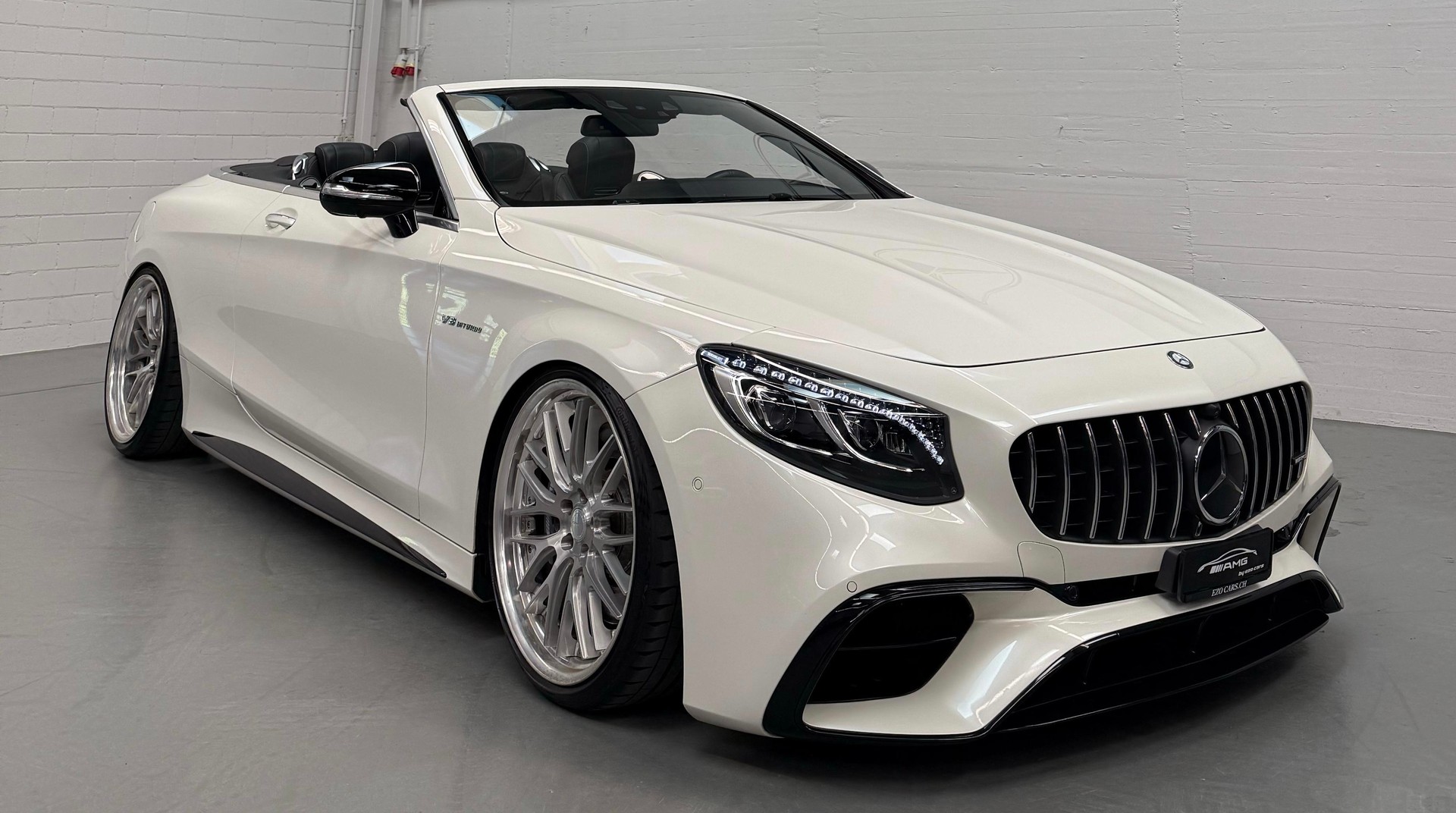 MERCEDES-BENZ S 63 AMG Cabriolet 4Matic Limited White Black Performance Speedshift MCT Facelift Umbau CH-Fahrzeug 720PS-showroom-element-1