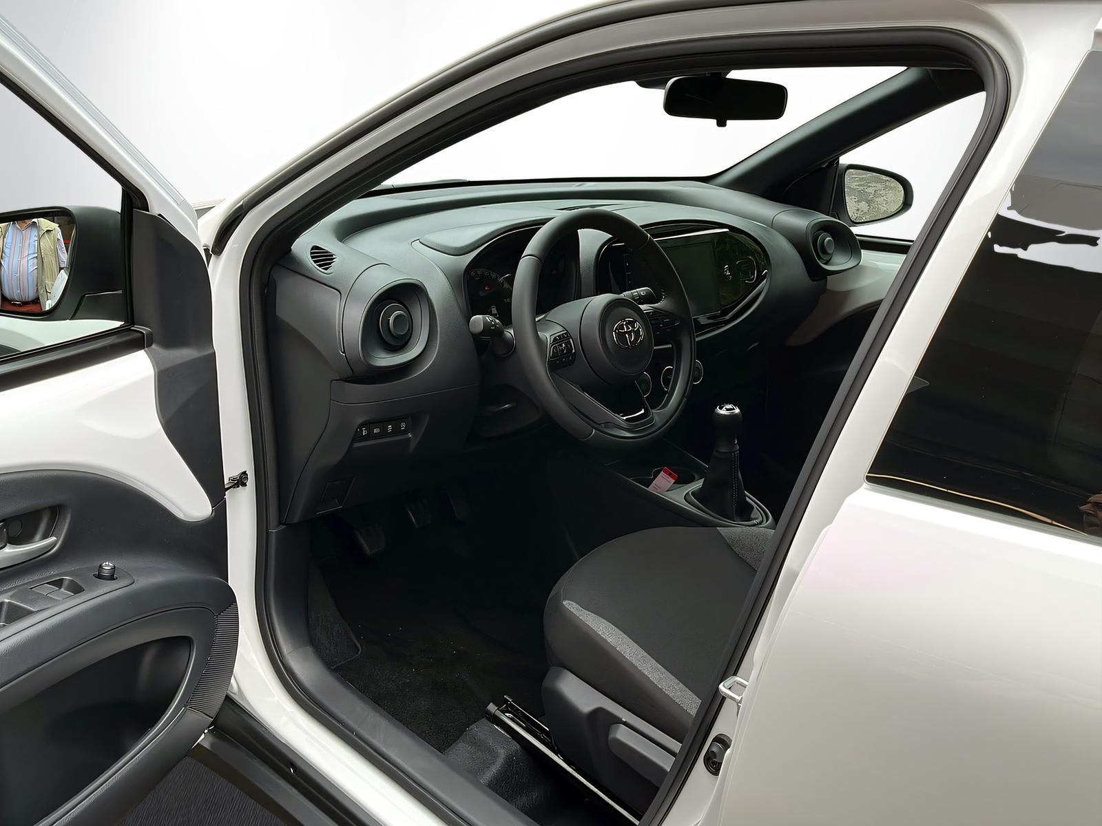TOYOTA Aygo X 1.0 VVT-i Comfort-image-6
