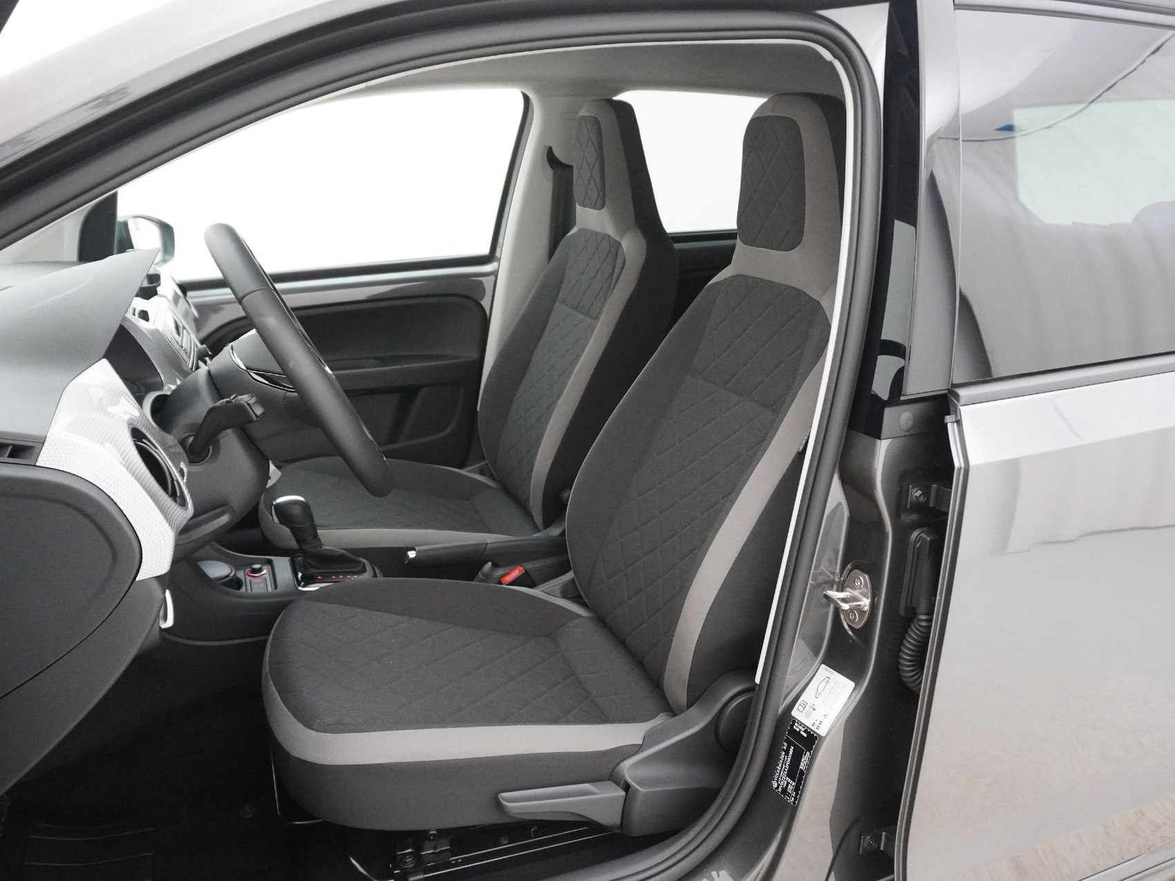 VW e-Up-image-12