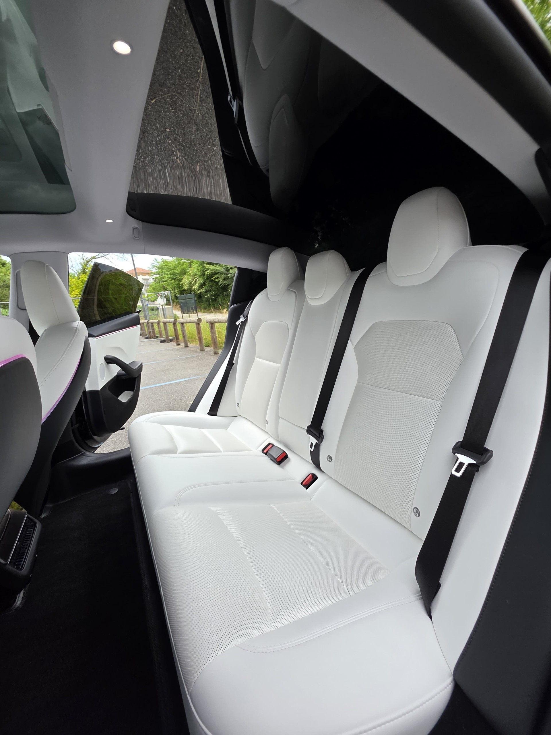 TESLA Model 3 Long Range Dual Motor AWD-image-3
