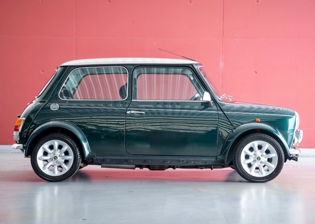 Image MINI MINI 1.3i Cooper Sport (100% original, Limited Edition, 1 of 704)