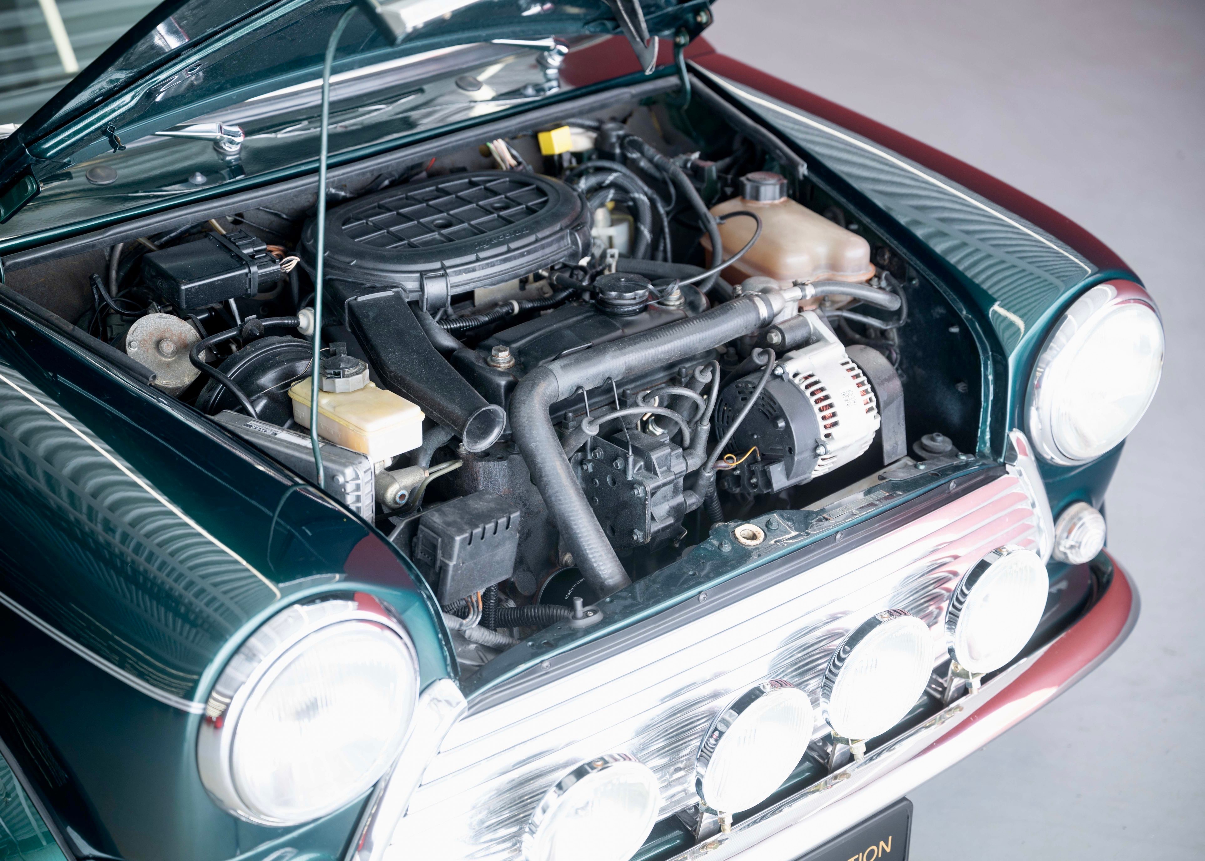 Image MINI MINI 1.3i Cooper Sport (100% original, Limited Edition, 1 of 704)