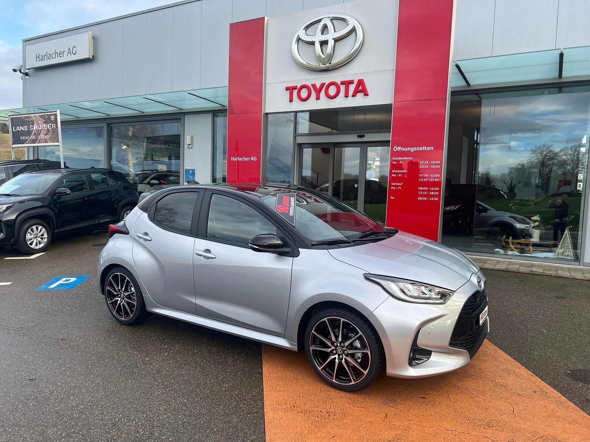 TOYOTA Yaris 1.5 VVT-i HSD GR Sport