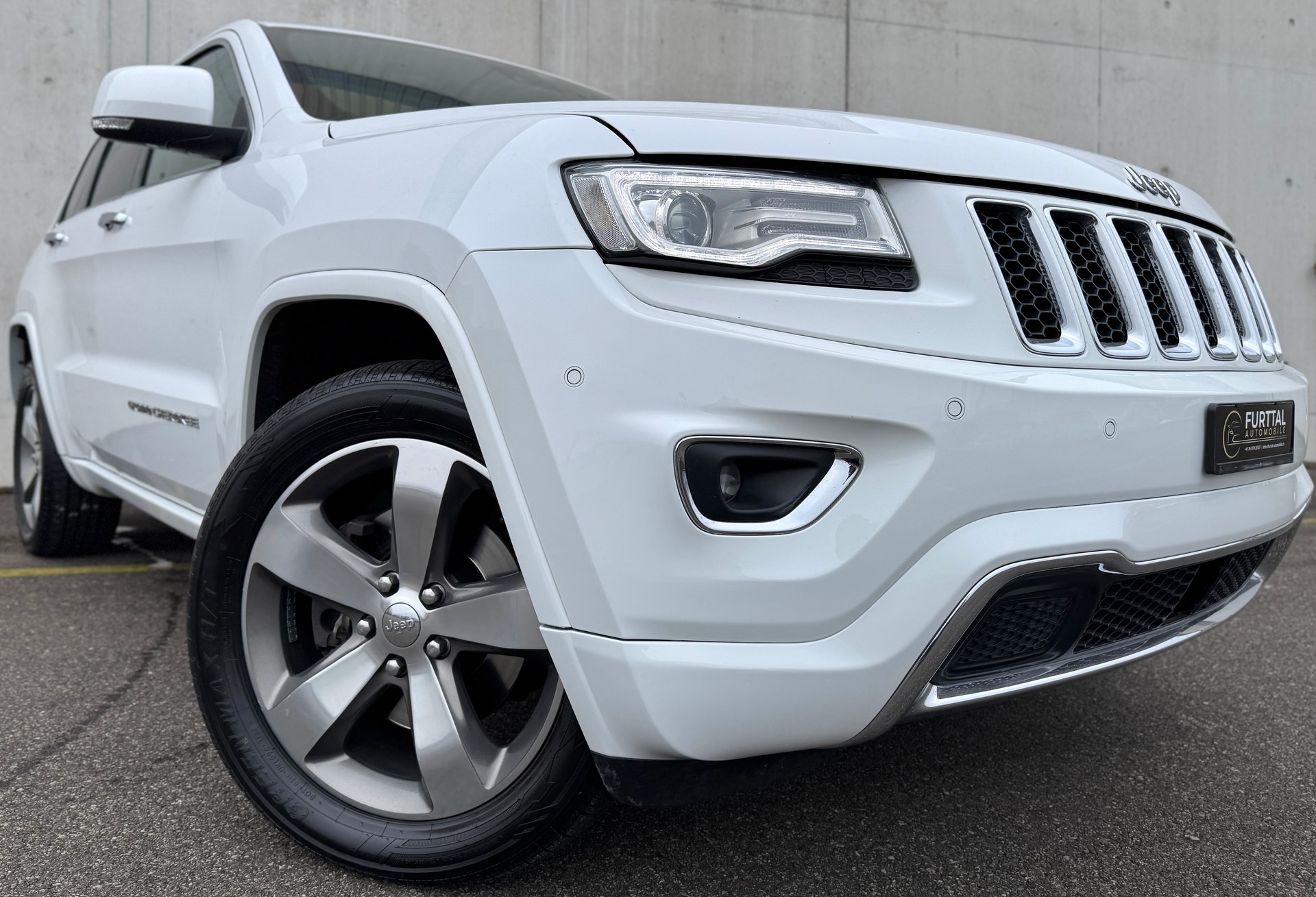 JEEP Grand Cherokee 3.0 CRD Overland Automatic-showroom-element-1