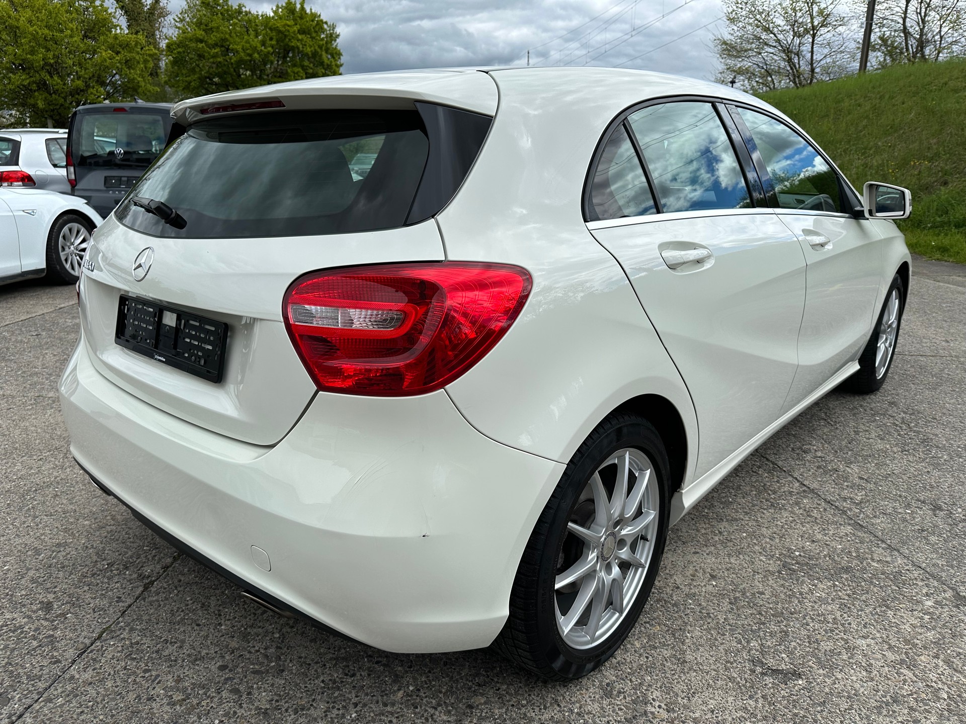 MERCEDES-BENZ A 180 Urban 7G-DCT-image-4