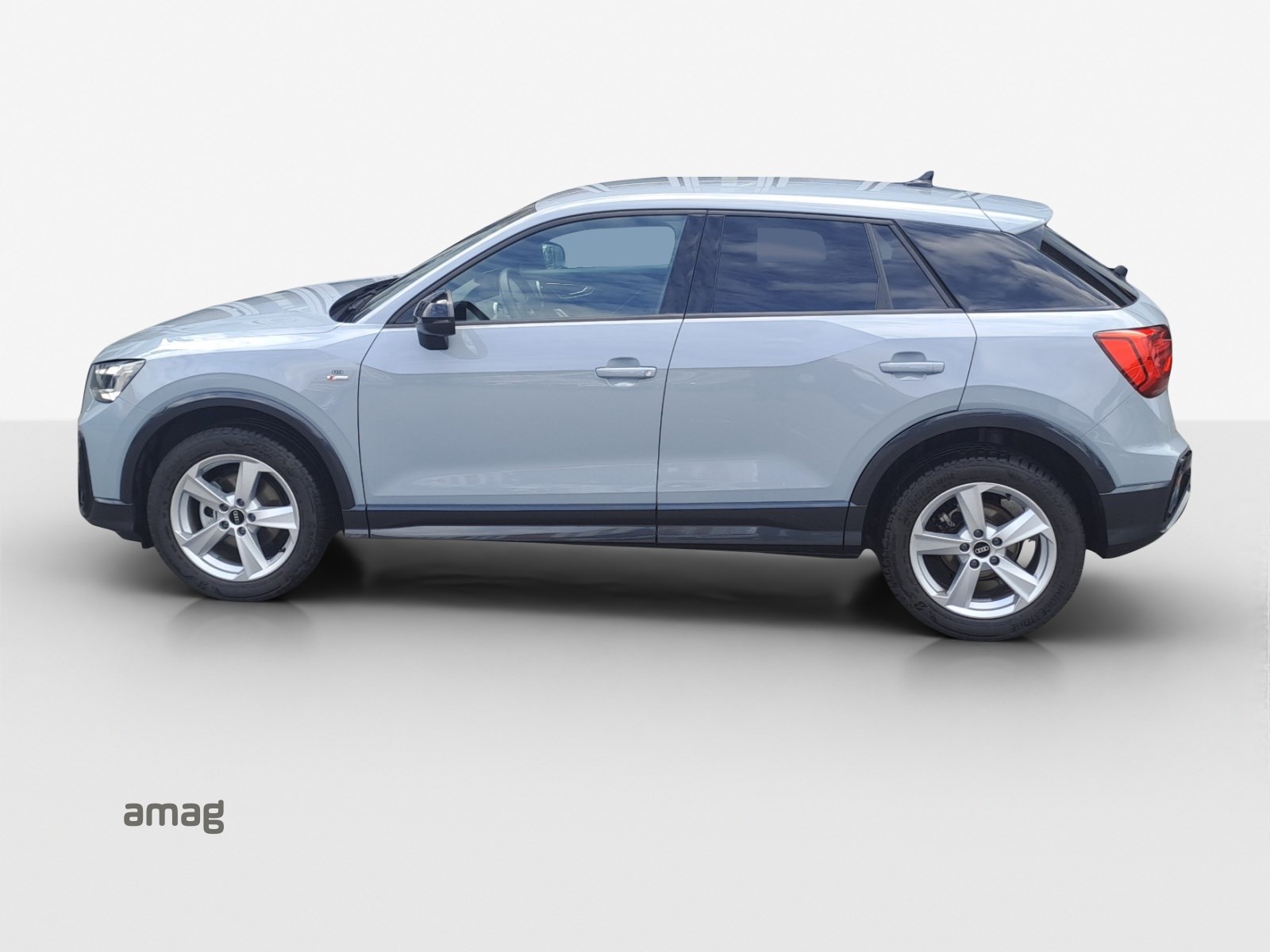 AUDI Q2 35 TFSI S line S-tronic-showroom-element-1