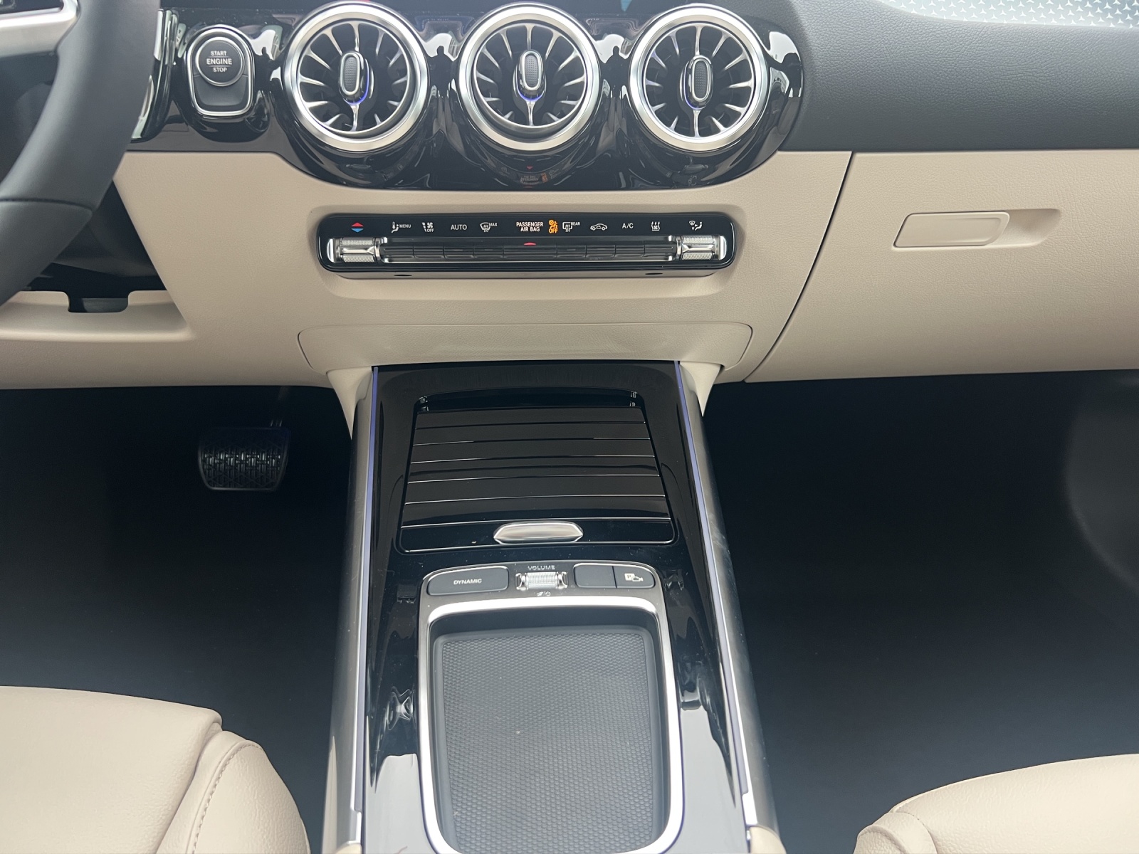 Image MERCEDES-BENZ GLA-250 GLA 250 e EQ Star 8G-DCT