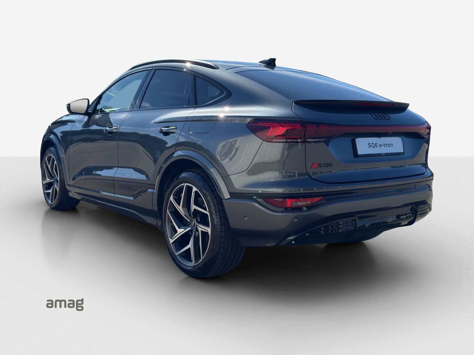 AUDI SQ6 Sportback e-tron quattro-showroom-element-2
