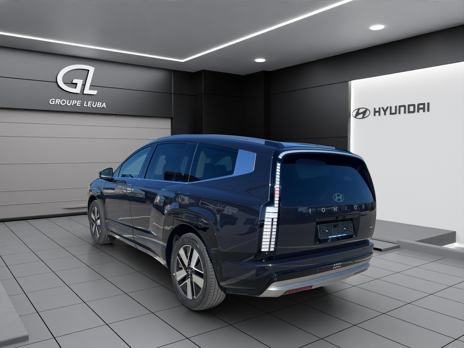 HYUNDAI IONIQ 9-showroom-element-2