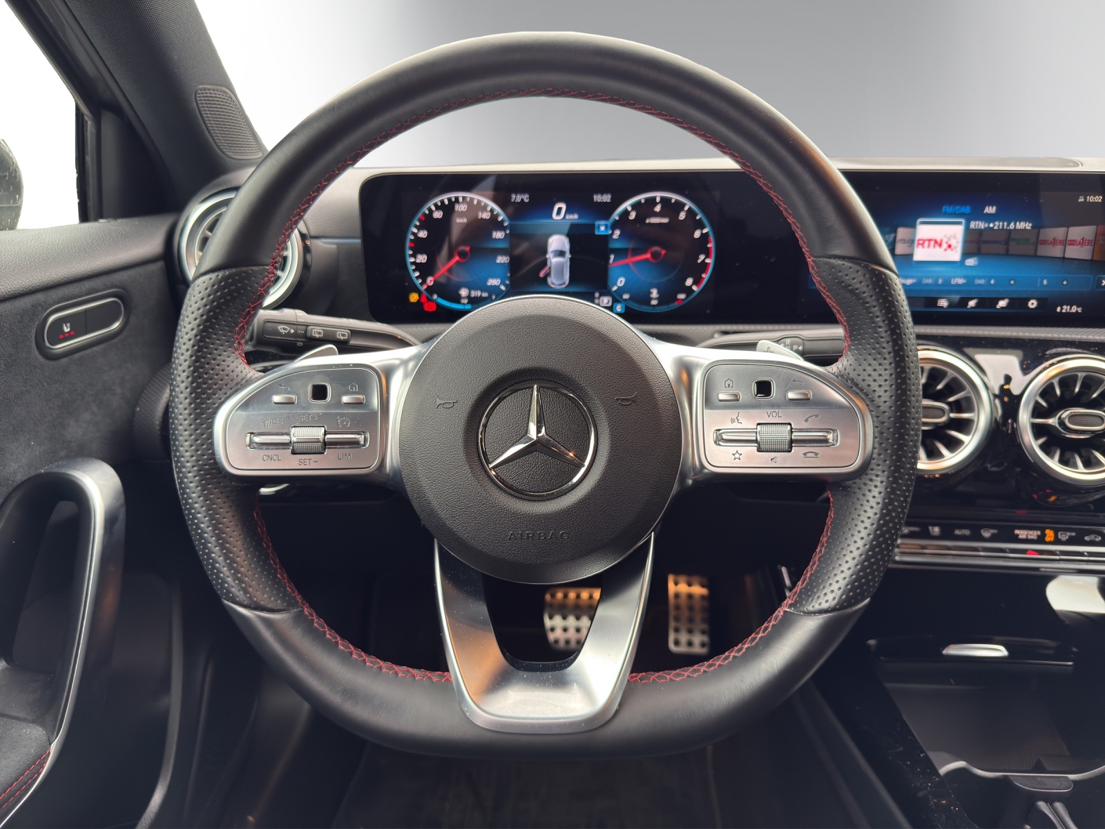 Image MERCEDES-BENZ A-250 A 250 AMG Line 4Matic