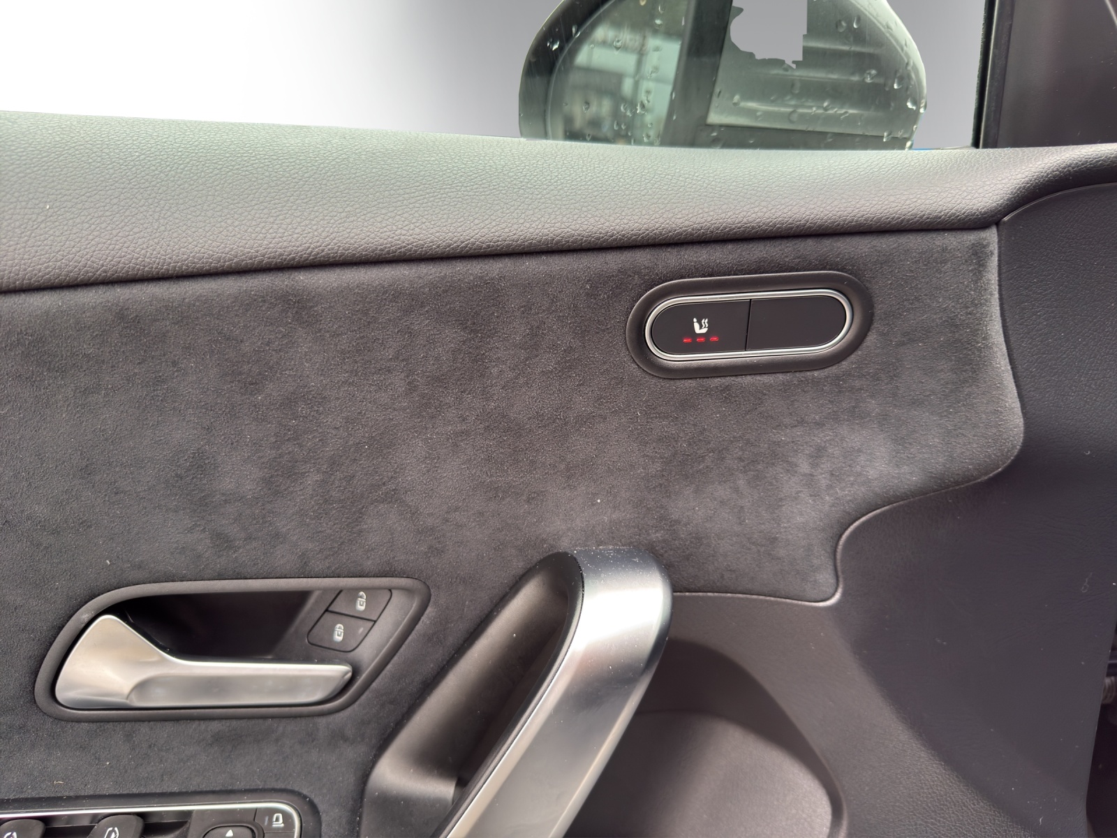 Image MERCEDES-BENZ A-250 A 250 AMG Line 4Matic