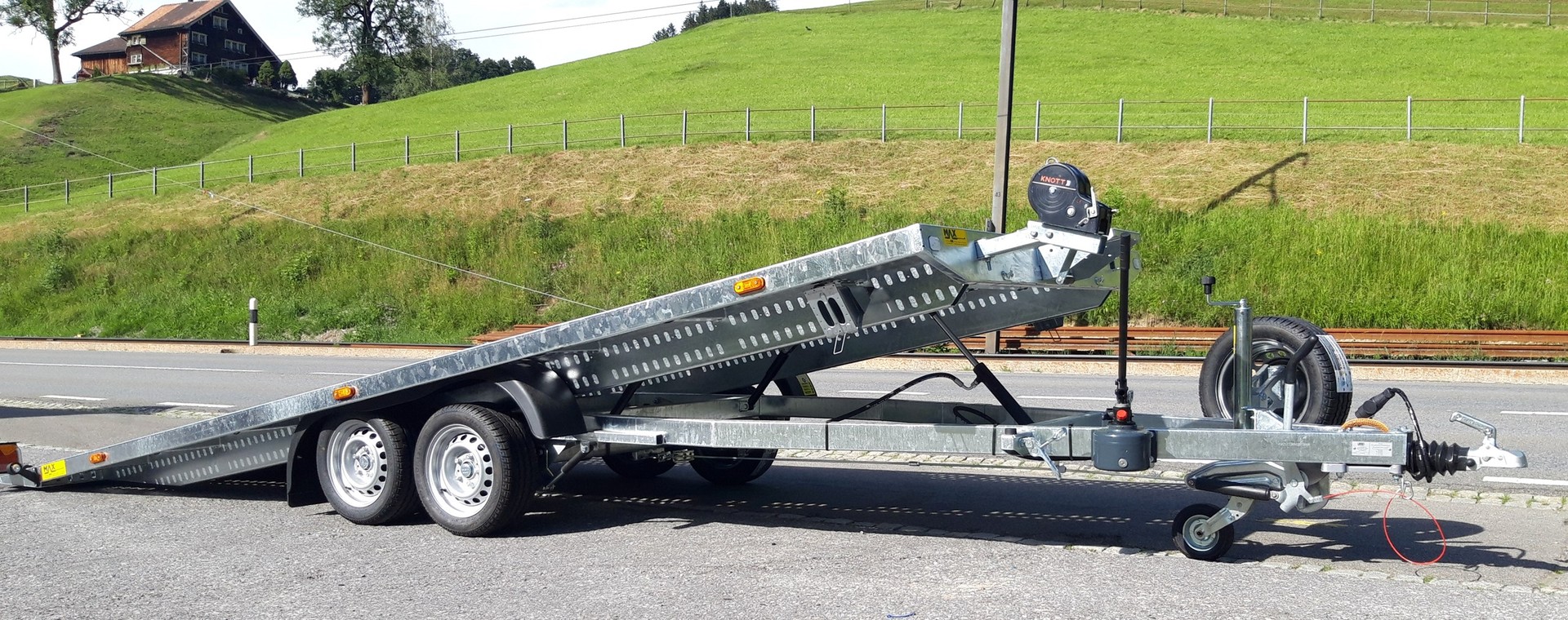 LORRIES PLI35-5021-image-0