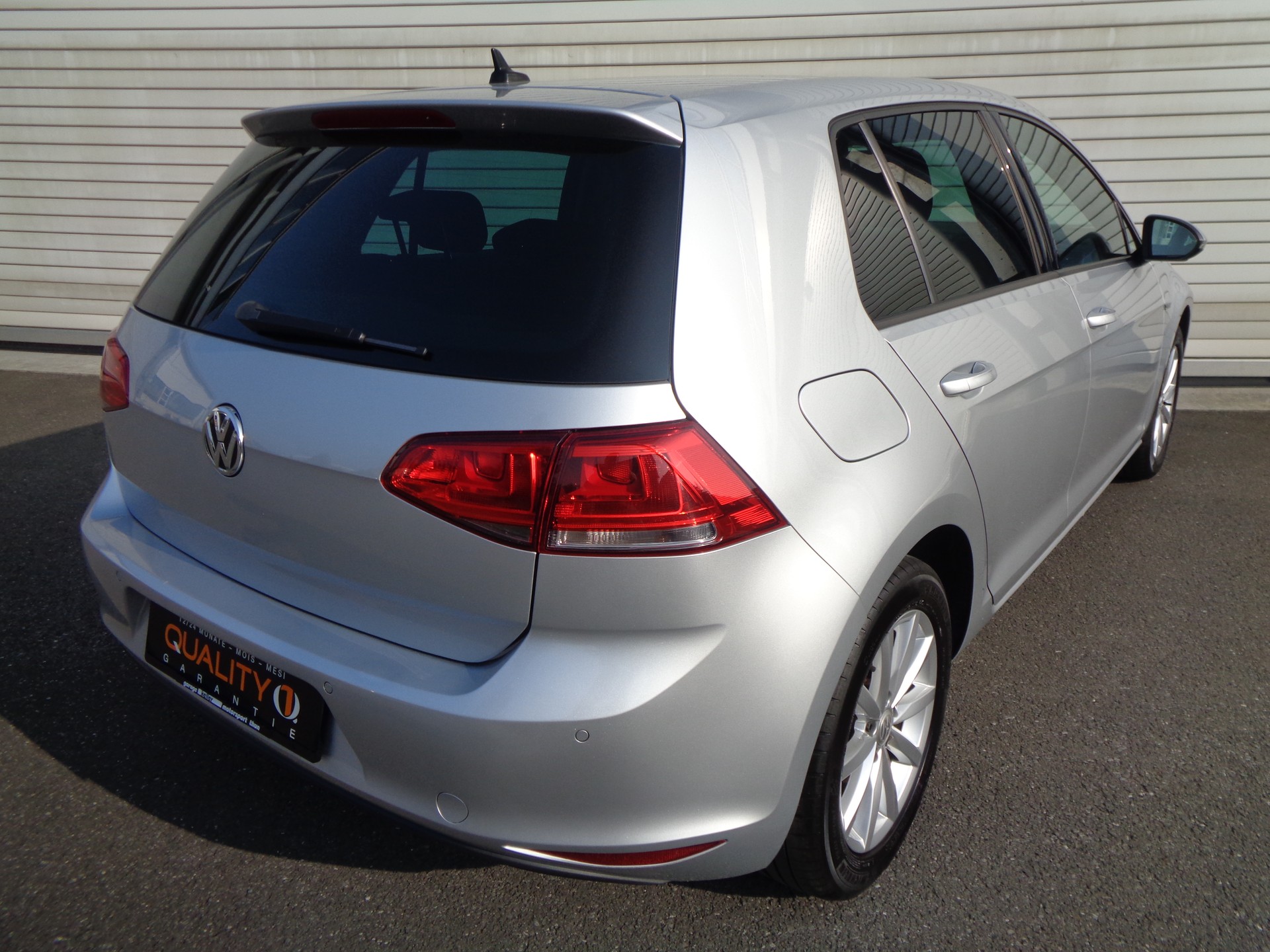 VW Golf 2.0 TDI Lounge DSG-image-12