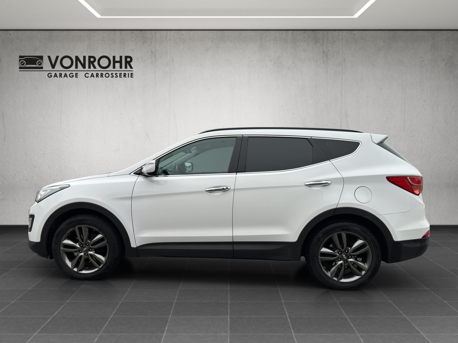 HYUNDAI Santa Fe 2.2 CRDI Premium 4WD-showroom-element-3