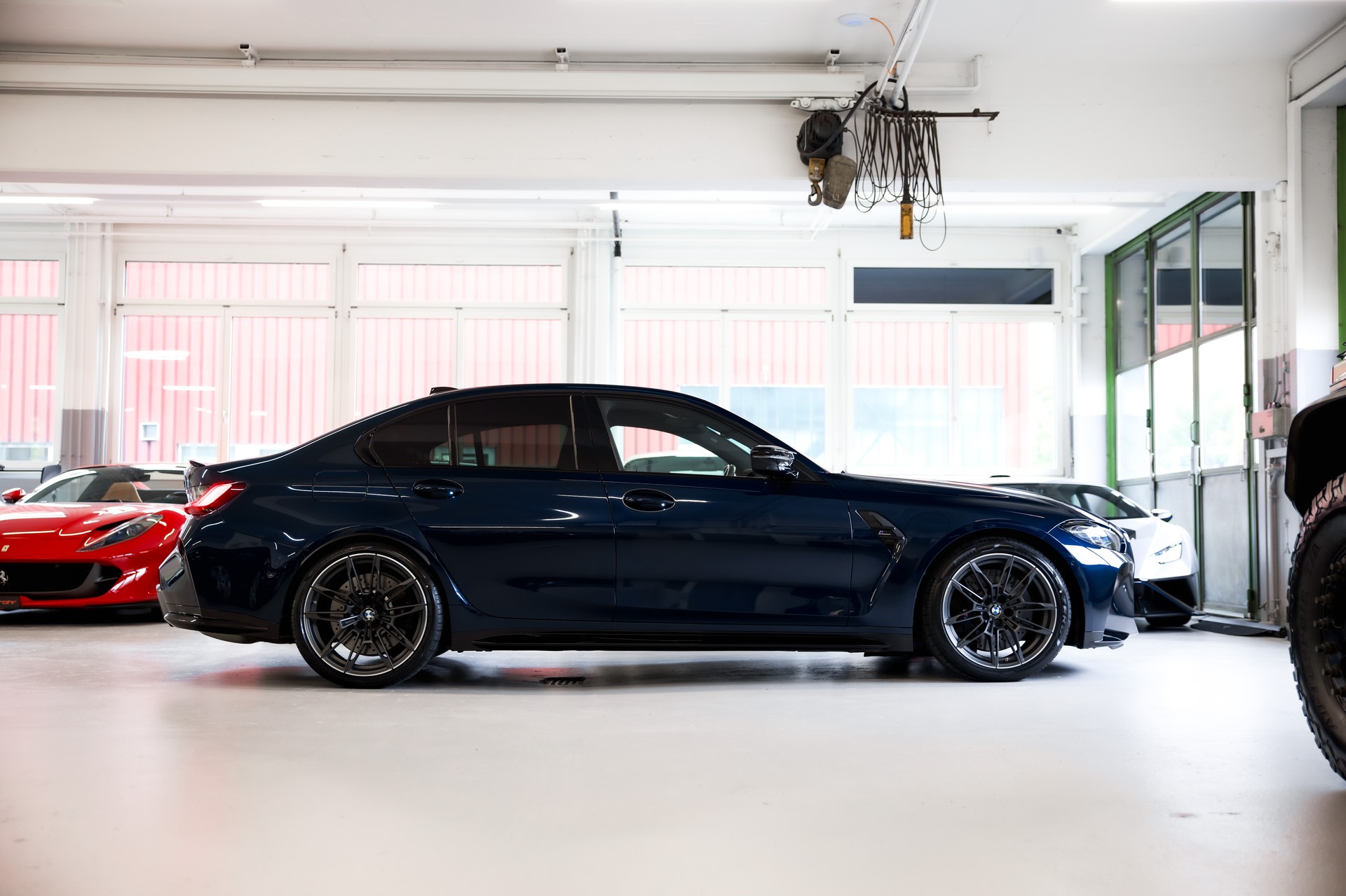 BMW M3 Competition M xDrive-showroom-element-3