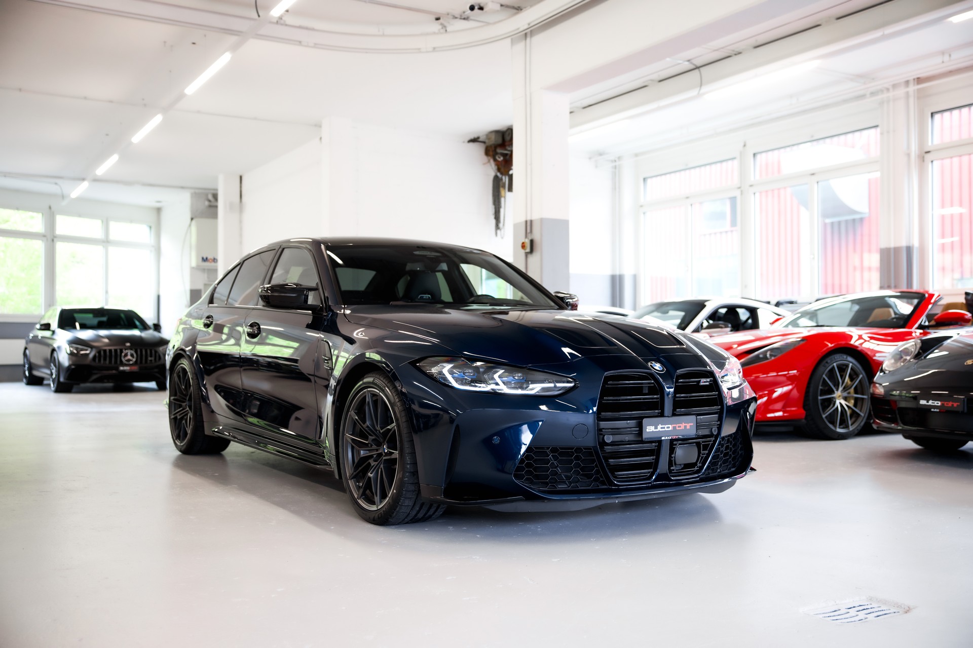 BMW M3 Competition M xDrive-showroom-element-2