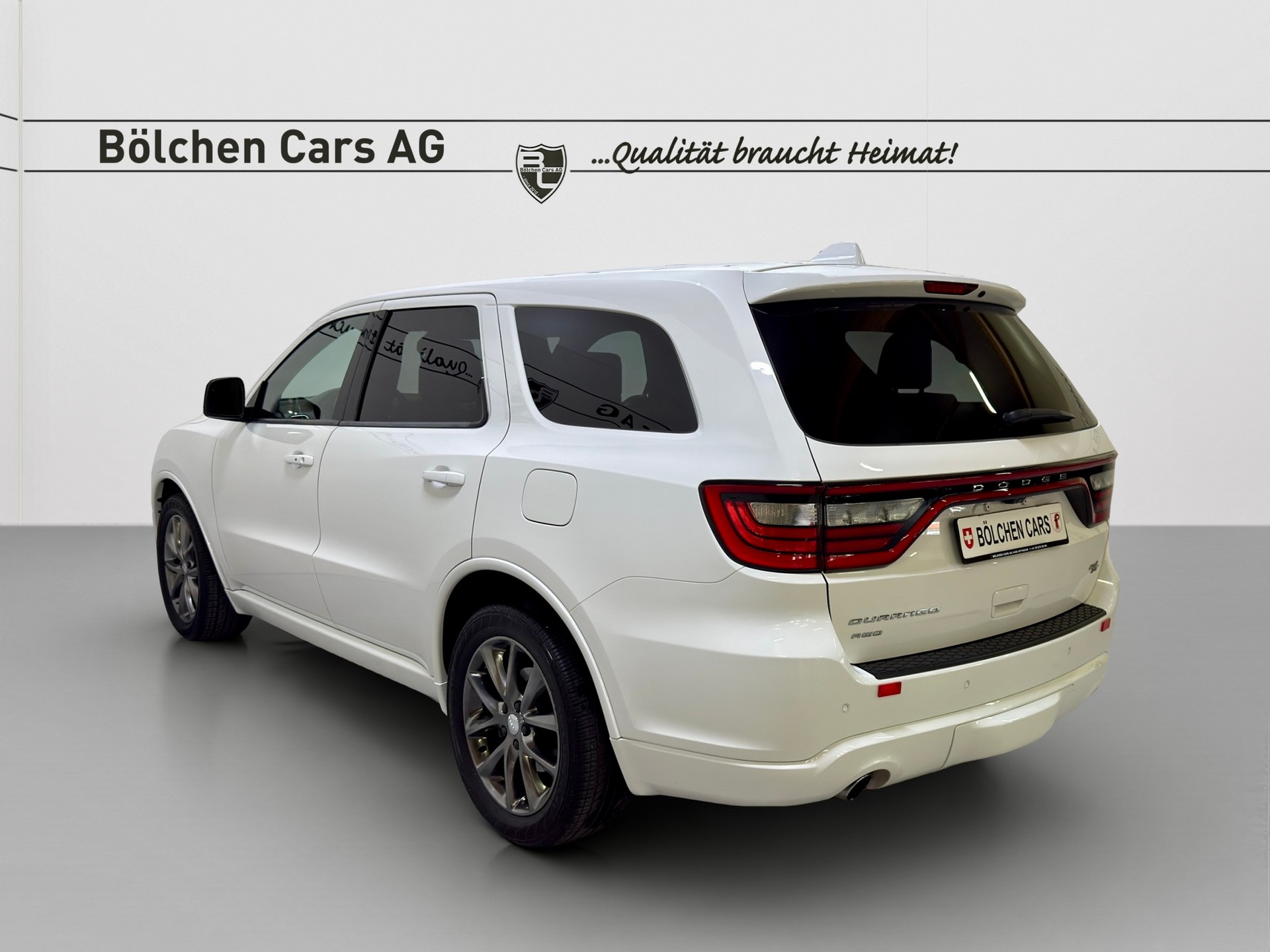 DODGE Durango R/T 5.7 V8 HEMI-showroom-element-3