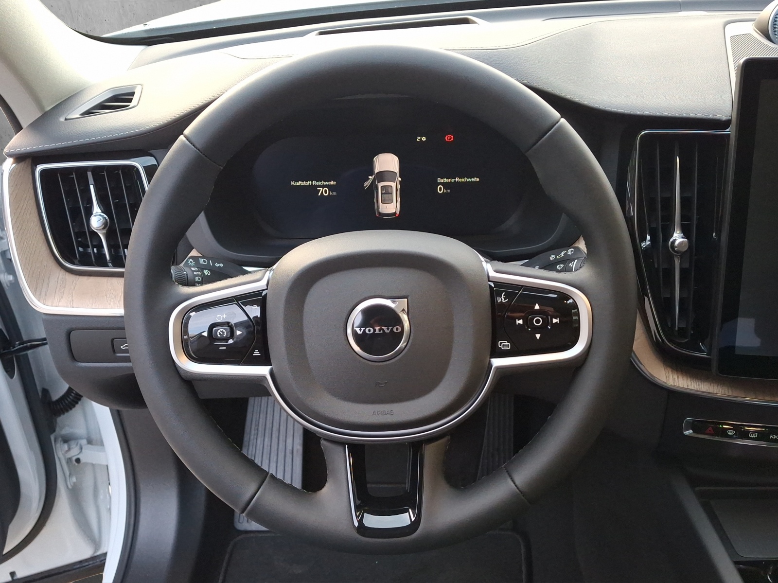 Image VOLVO XC60 XC60 T8 eAWD PluginHybrid Ultra Dark Geartronic