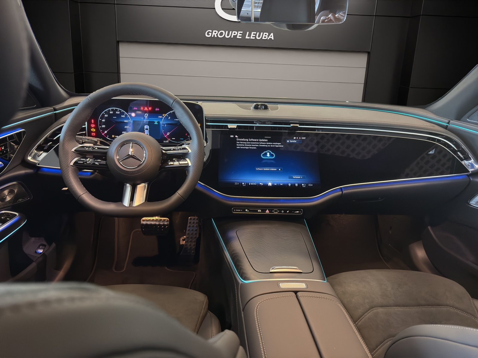 Image MERCEDES-BENZ E-220 E 220 d 4Matic 9G-Tronic