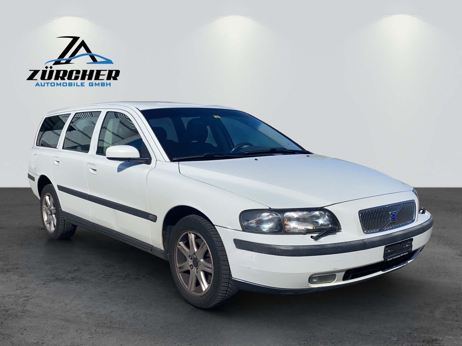 VOLVO V70 2.5T AWD-showroom-element-2