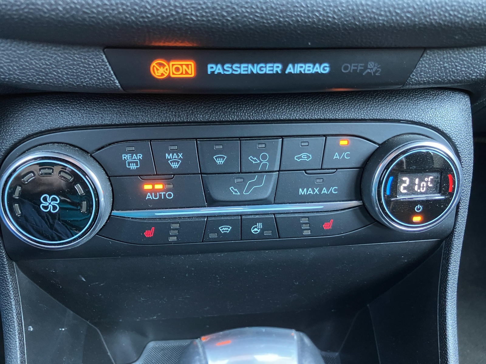 FORD Fiesta 1.0 EcoB Active+ *Automat*-image-16