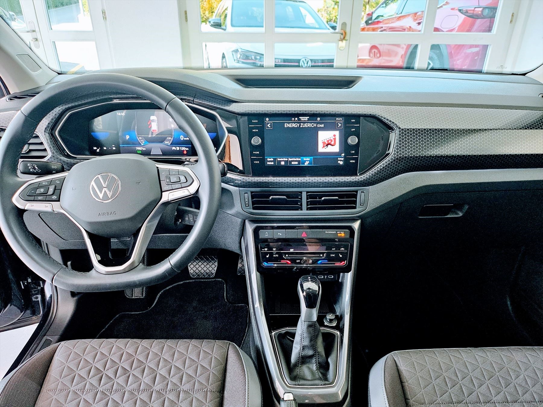 VW T-CROSS 1.5 TSI EVO Style-image-6