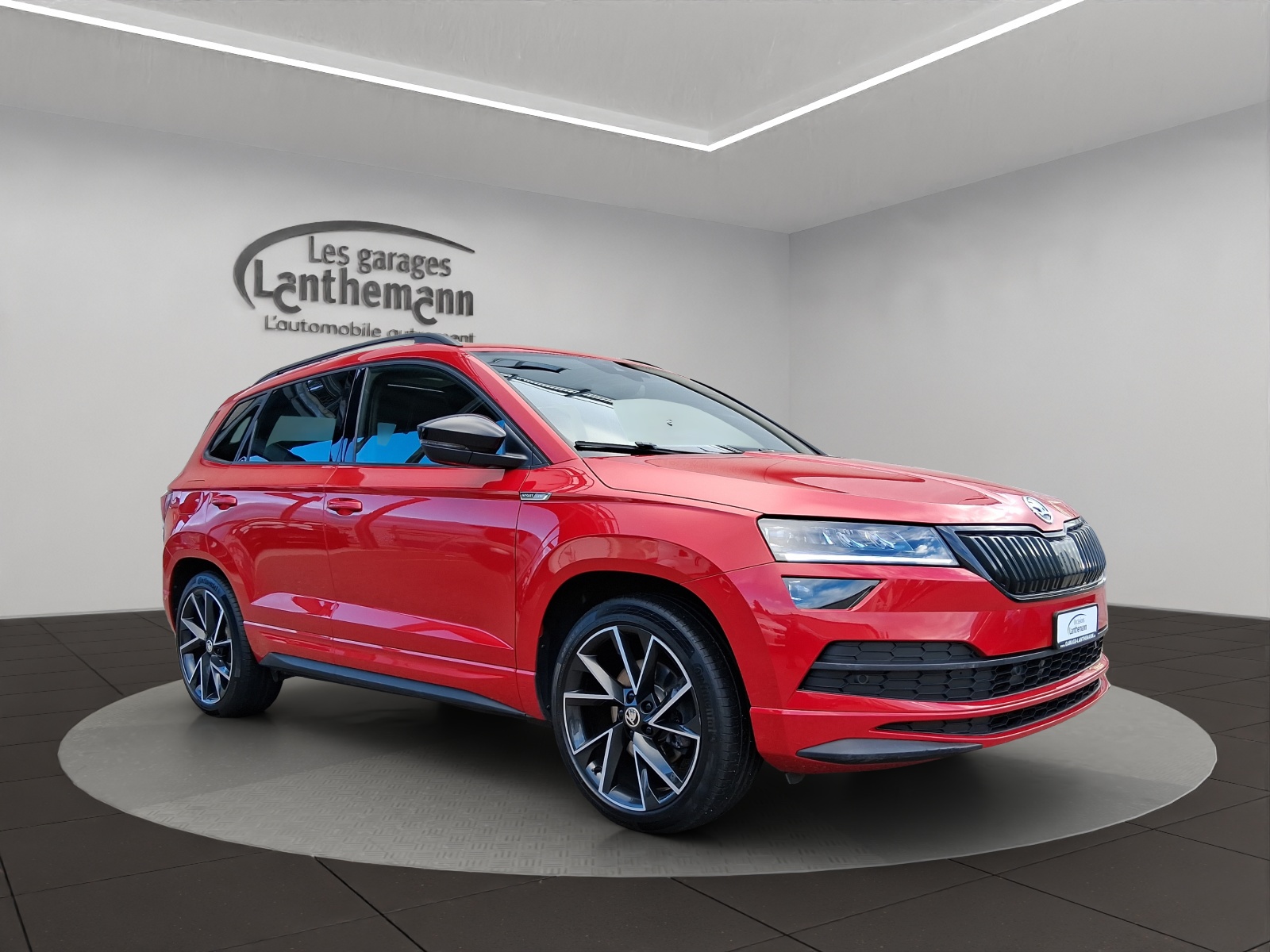 SKODA Karoq 2.0 TSI SportLine (SUV / GelÃ¤ndewagen)