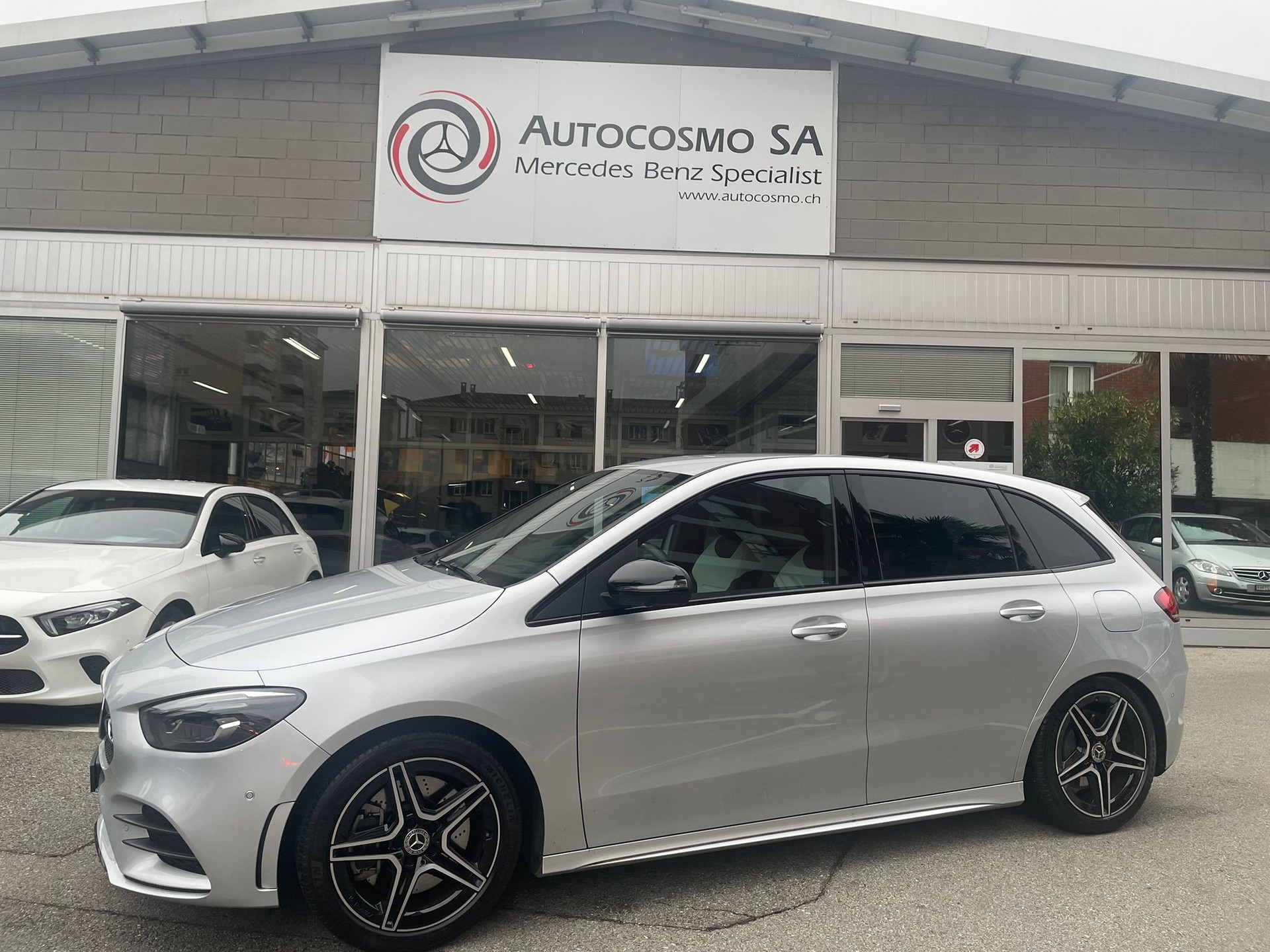 MERCEDES-BENZ B 250 4Matic AMG Line