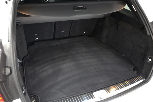 Image MERCEDES-BENZ C-200 C 200 Swiss Star AMG L.4M