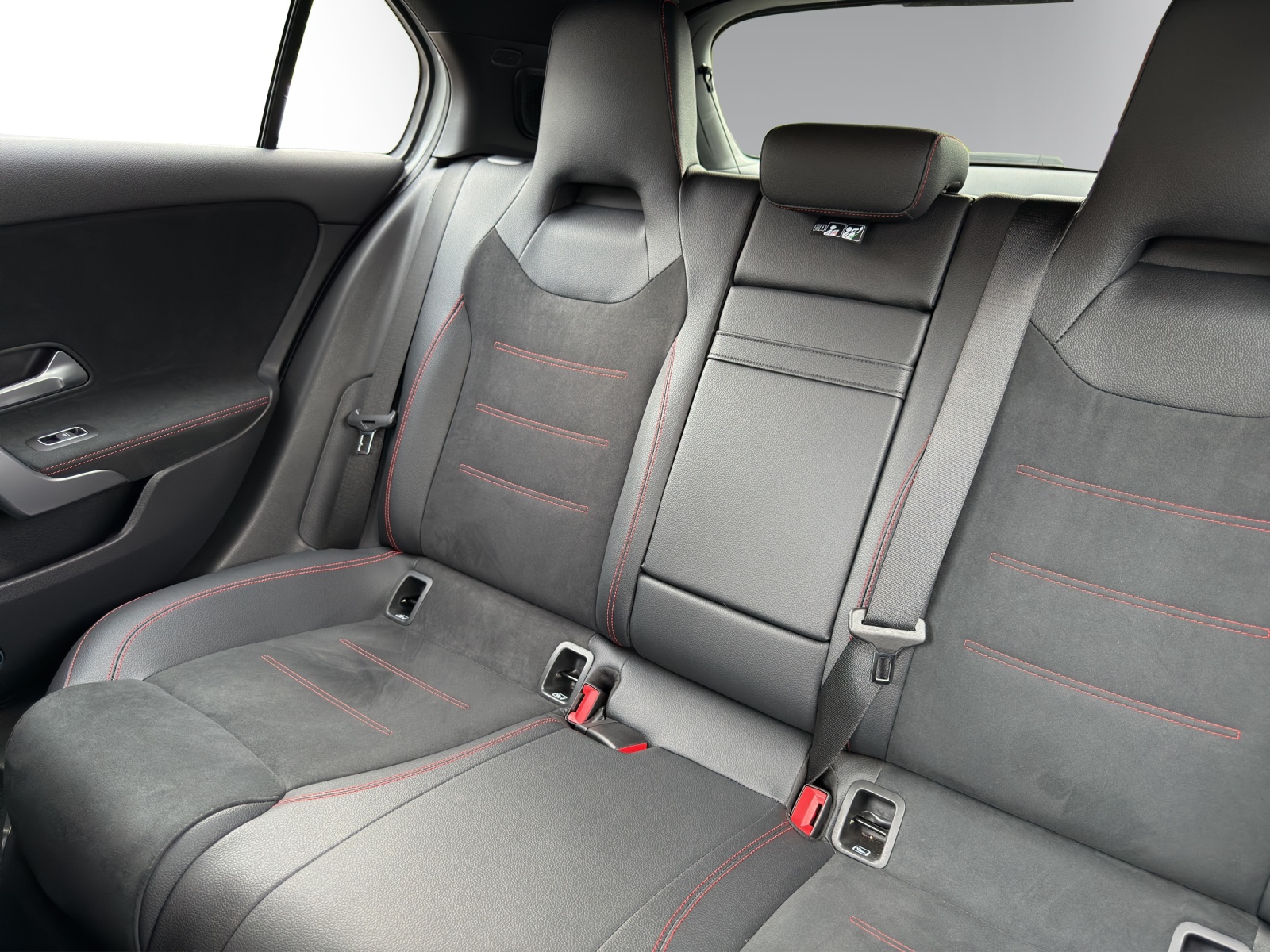 Image MERCEDES-BENZ A-220 A 220 4Matic 8G-DCT