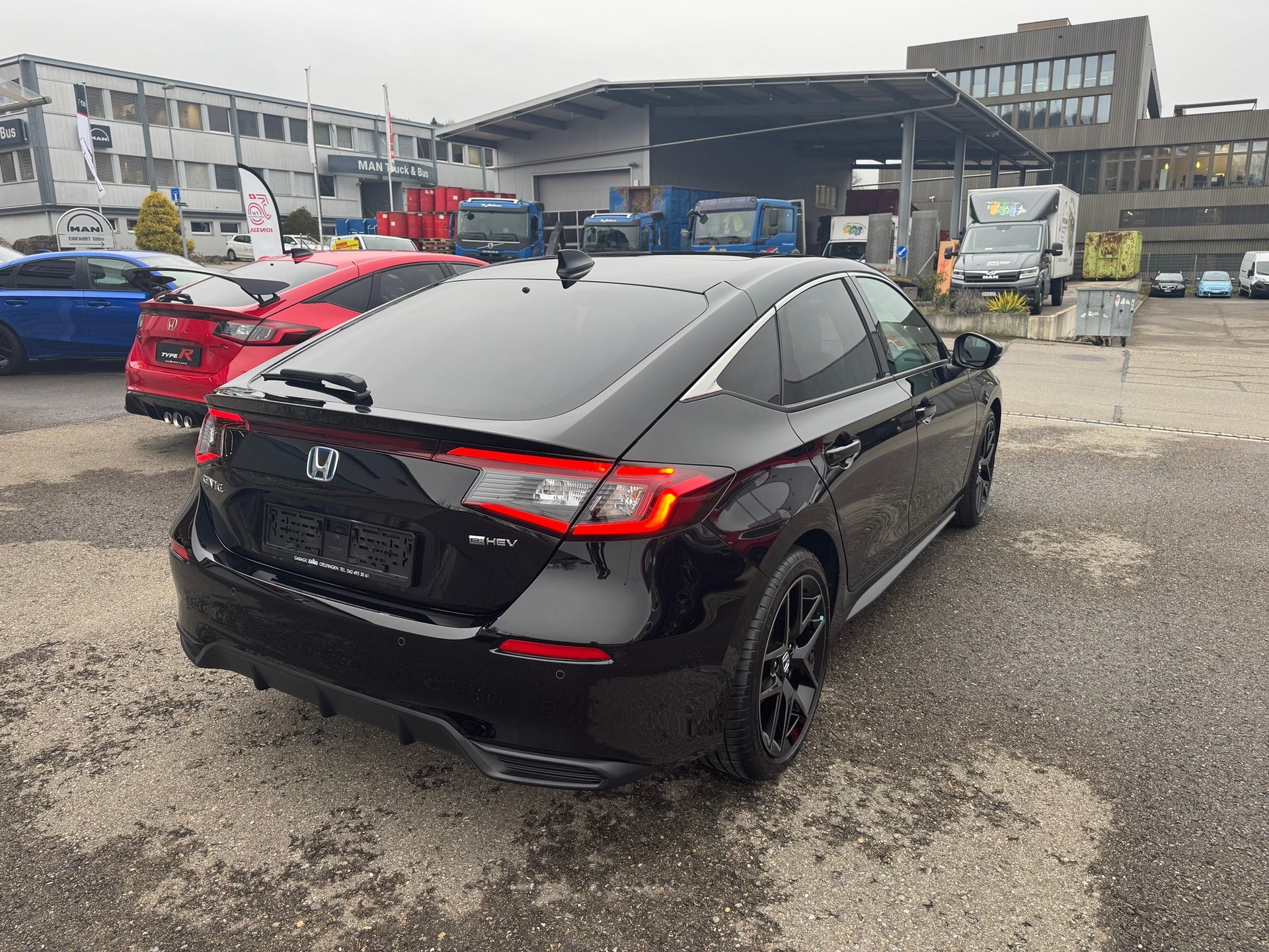 HONDA Civic 2.0 i-MMD Advance-showroom-element-2
