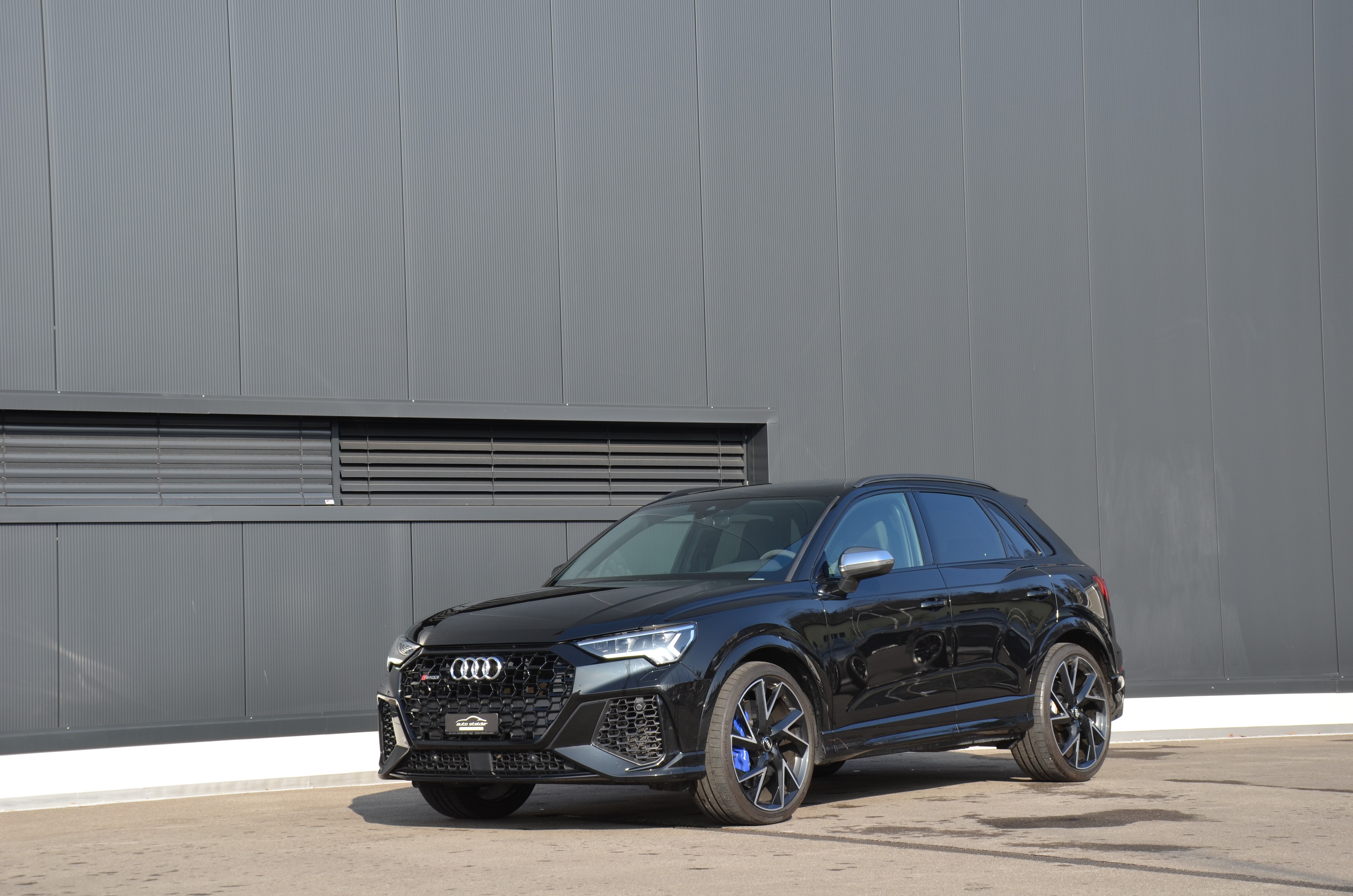 AUDI RS Q3 2.5 (SUV / Gelndewagen)