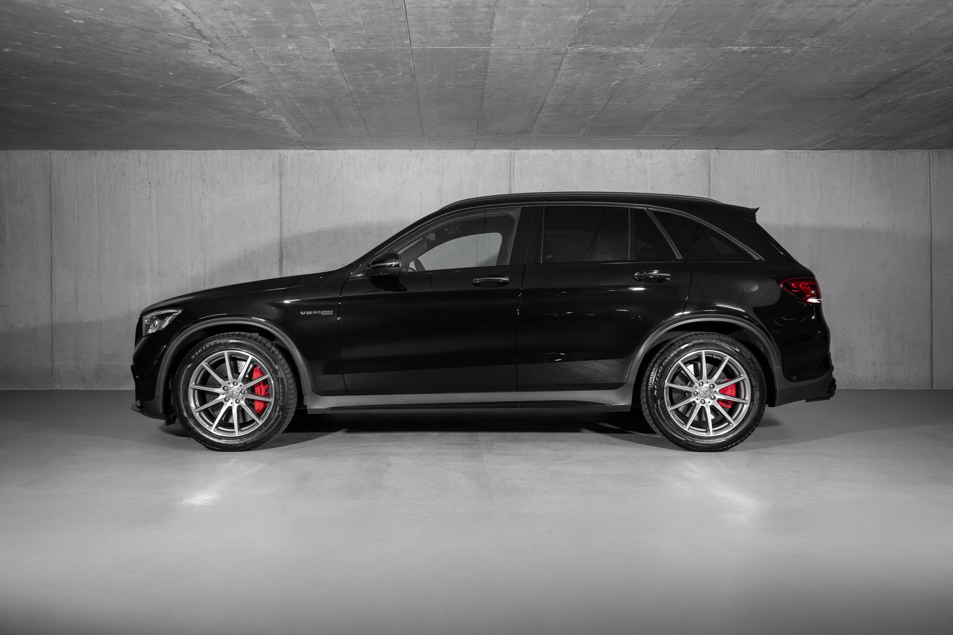 MERCEDES-BENZ GLC 63 S AMG 4Matic 9G-Tronic-showroom-element-2
