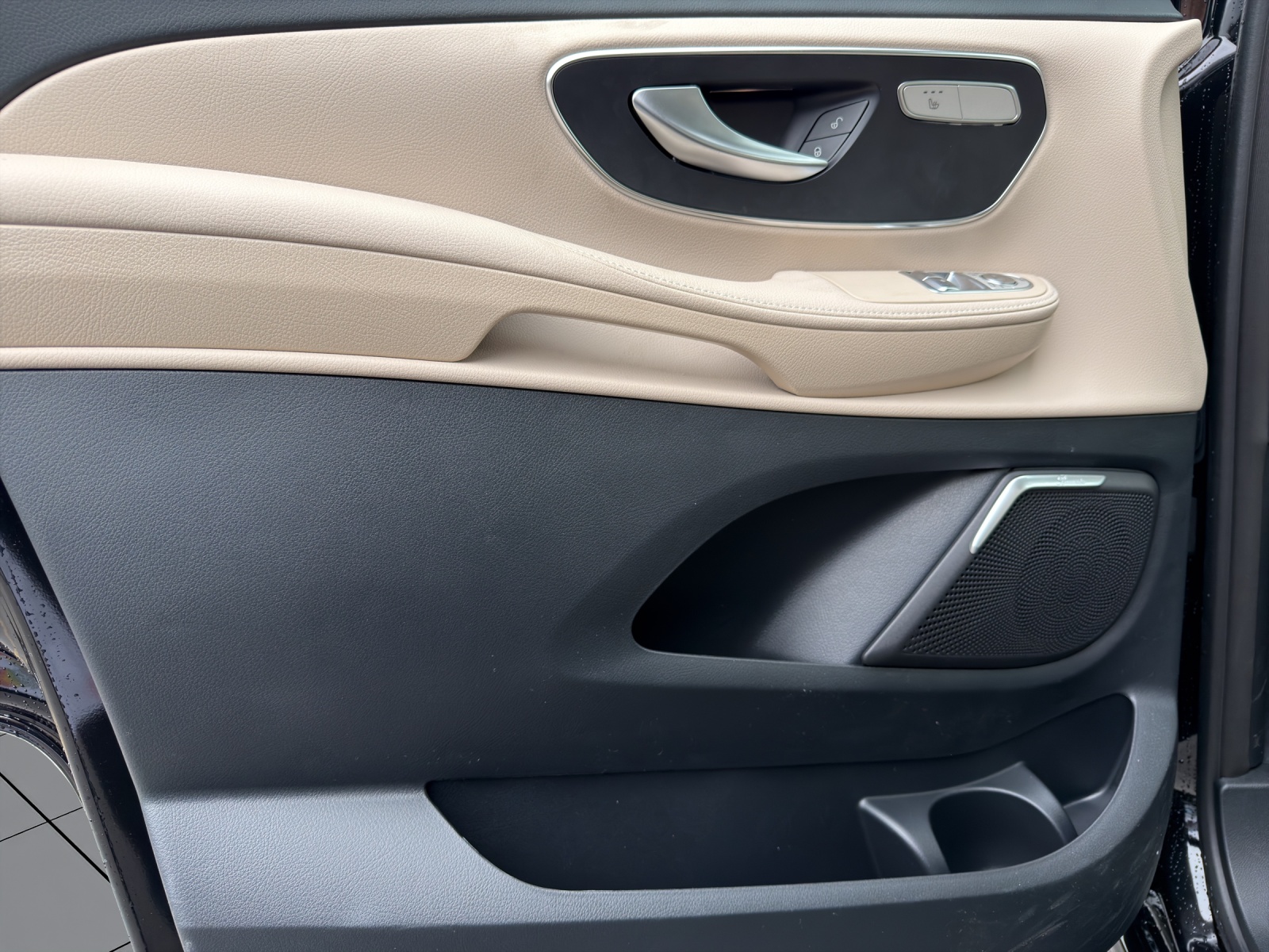 Image MERCEDES-BENZ V-250 V 250 d AVANTGARDE 3430mm E 4x4