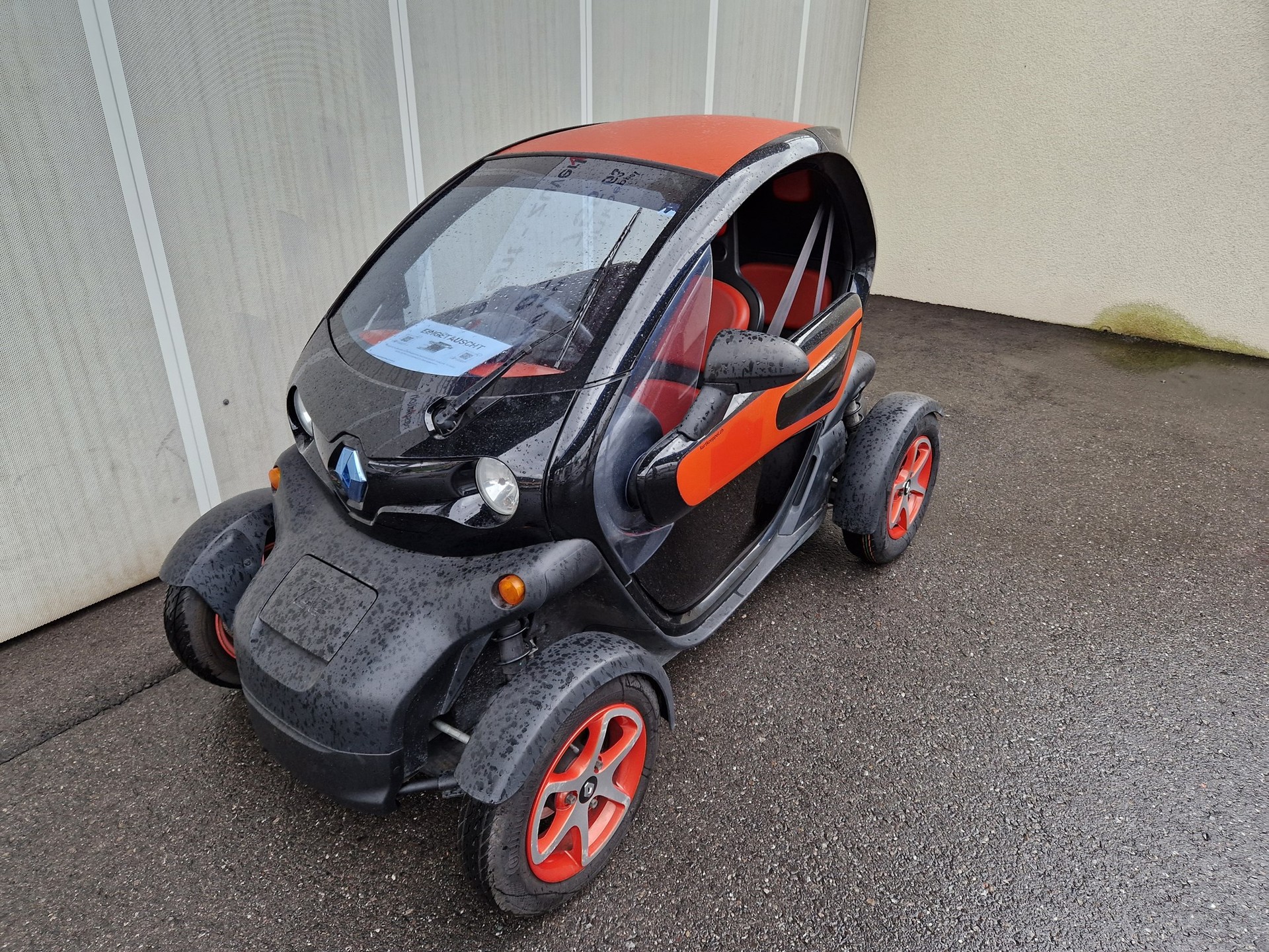 RENAULT Twizy Color-showroom-element-1