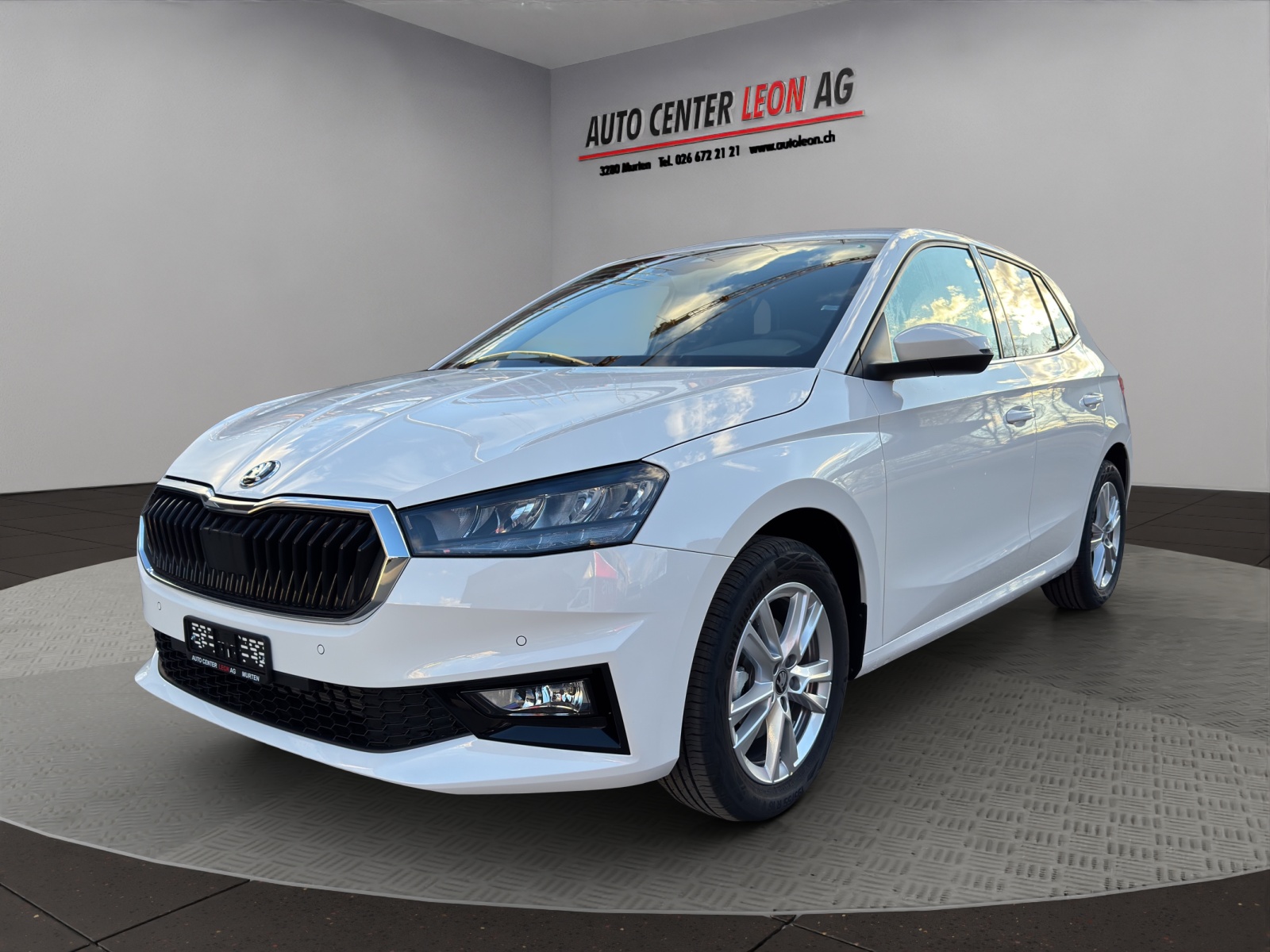 SKODA Fabia 1.0 TSI Dynamic DSG-showroom-element-1