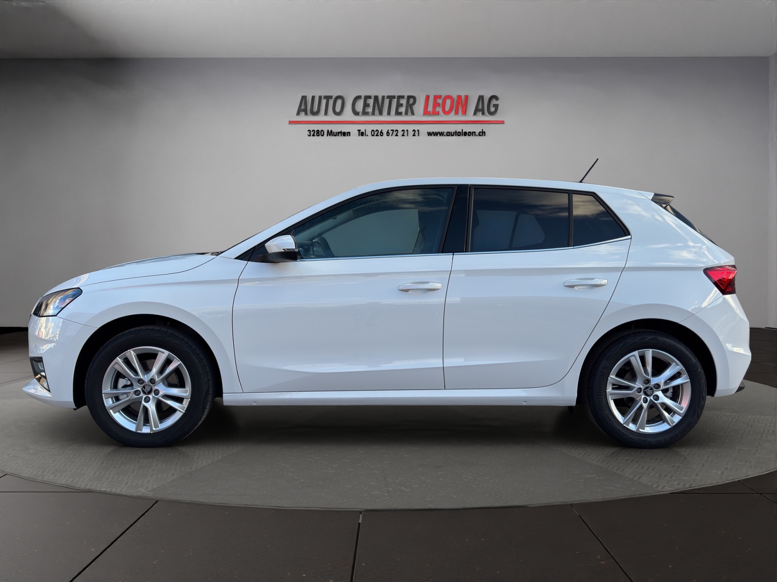 SKODA Fabia 1.0 TSI Dynamic DSG-showroom-element-2