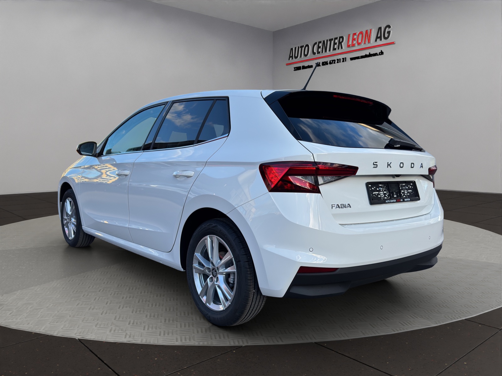 SKODA Fabia 1.0 TSI Dynamic DSG-showroom-element-3