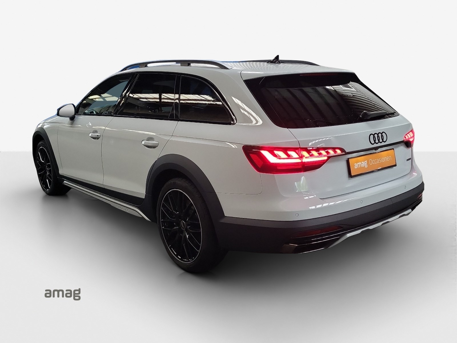 AUDI A4 allroad 45 TFSI quattro S-tronic-showroom-element-2