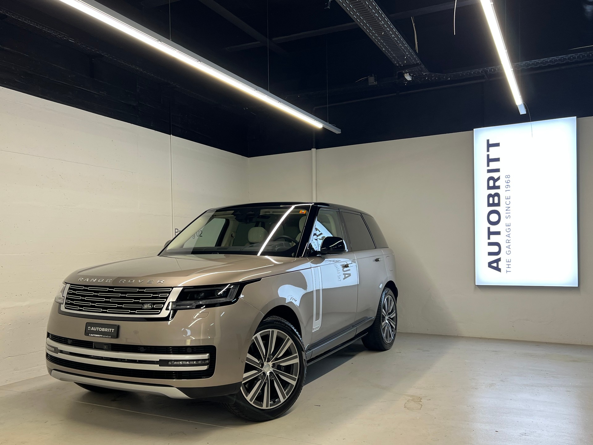 LAND ROVER Range Rover 3.0 Si6 P510e Autobiography