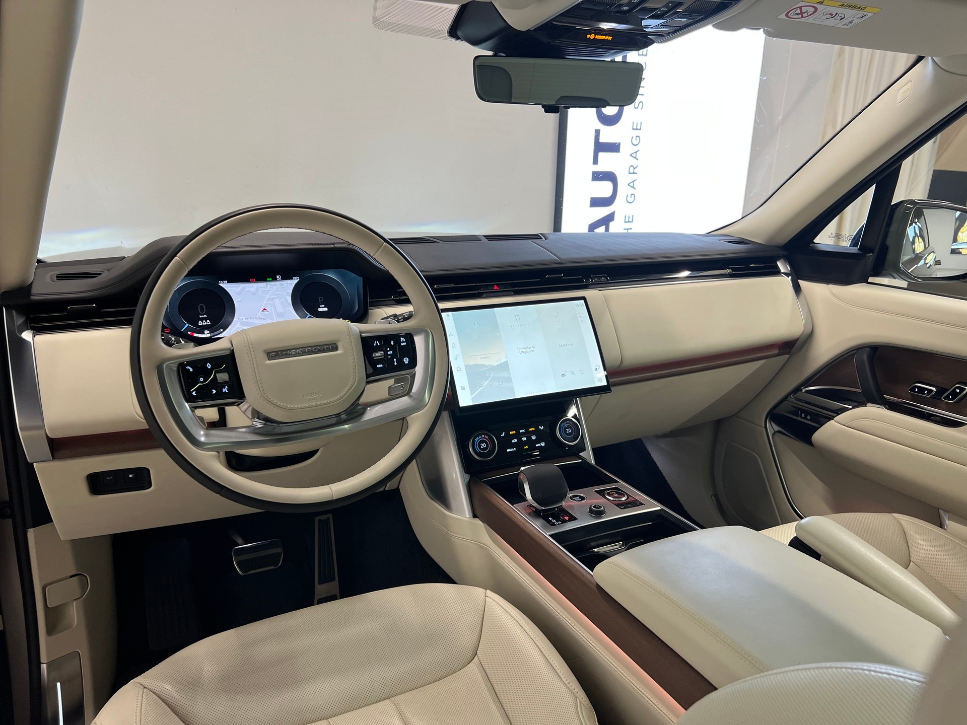 LAND ROVER Range Rover 3.0 Si6 P510e Autobiography-showroom-element-2