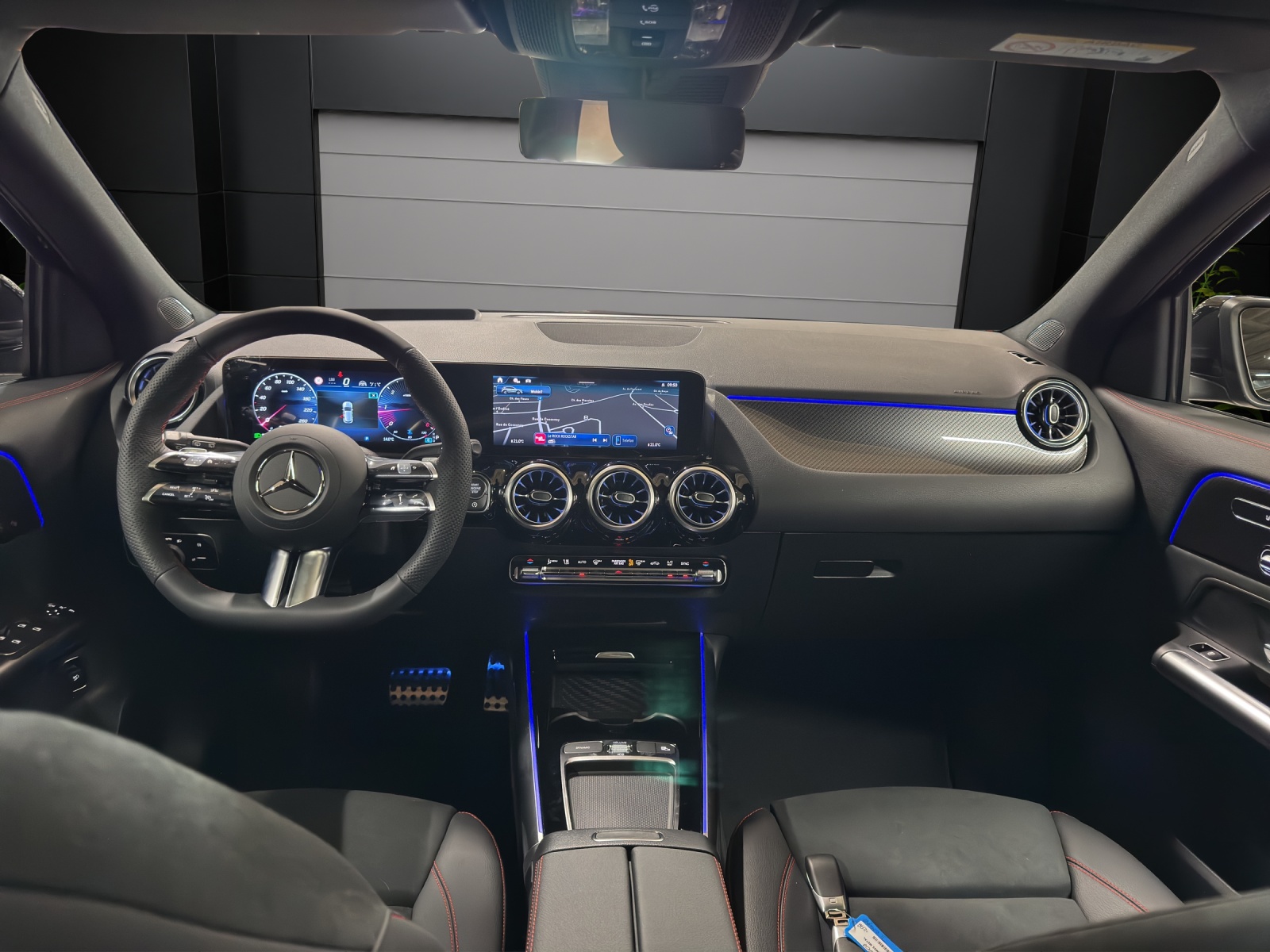 Image MERCEDES-BENZ GLA-220 GLA 220d 4Matic 8G-DCTSwiss Star