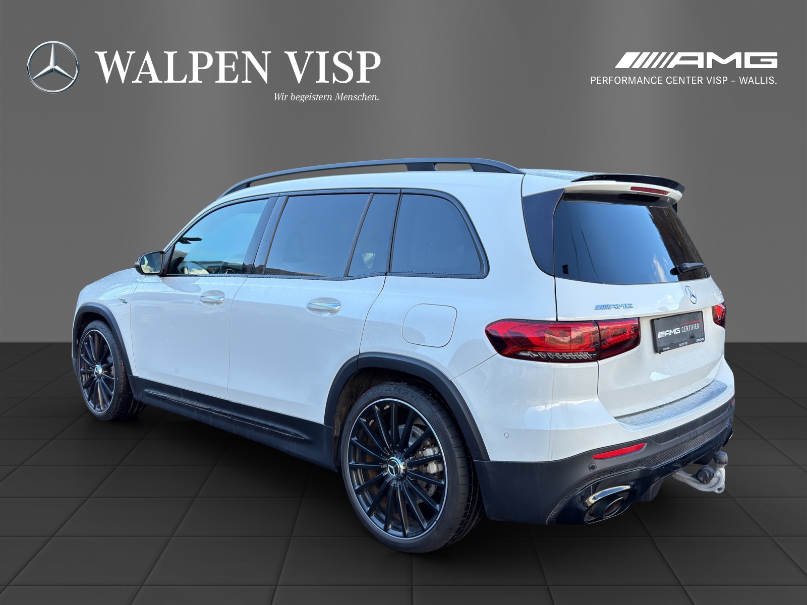 MERCEDES-BENZ GLB 35 AMG 4 MATIC-showroom-element-3