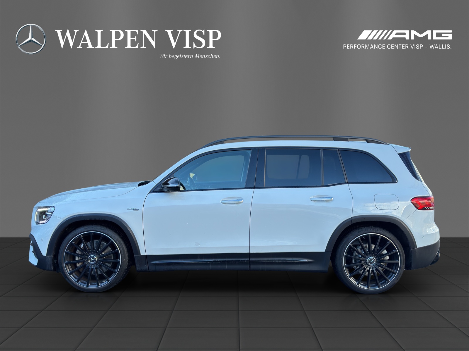 MERCEDES-BENZ GLB 35 AMG 4 MATIC-showroom-element-2