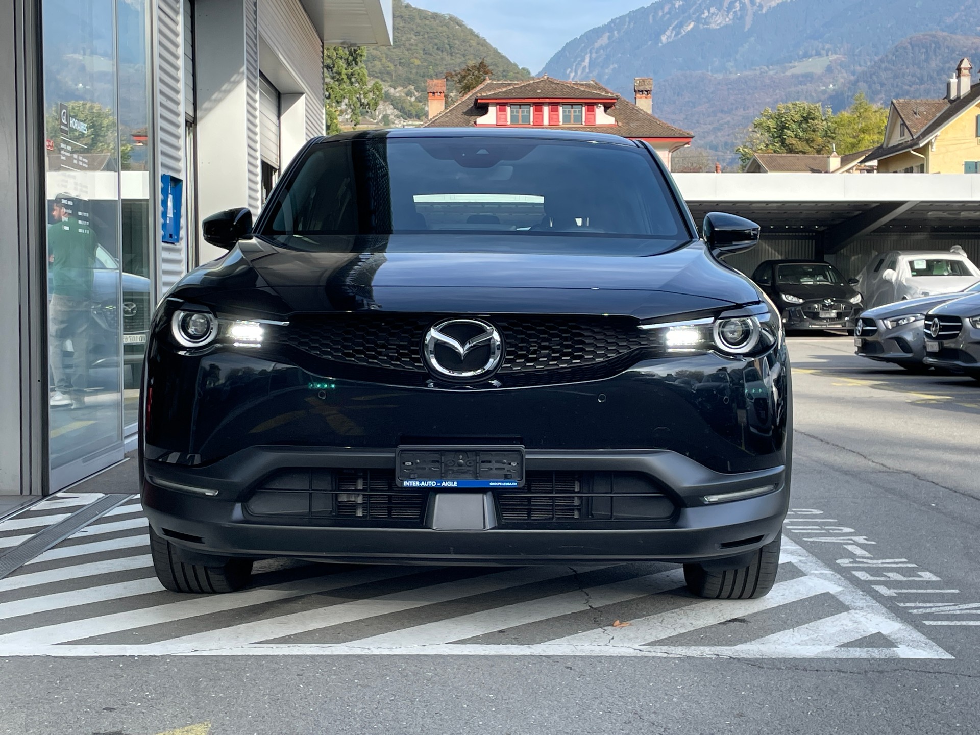 MAZDA MX-30 PHEV e-Skyactiv R-EV 170 Exclusive-Line-showroom-element-1